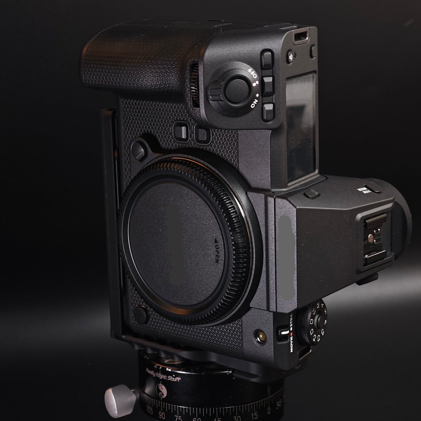 IDSworks GFX series modular base plate and L-bracket attachment IDS initial design studio