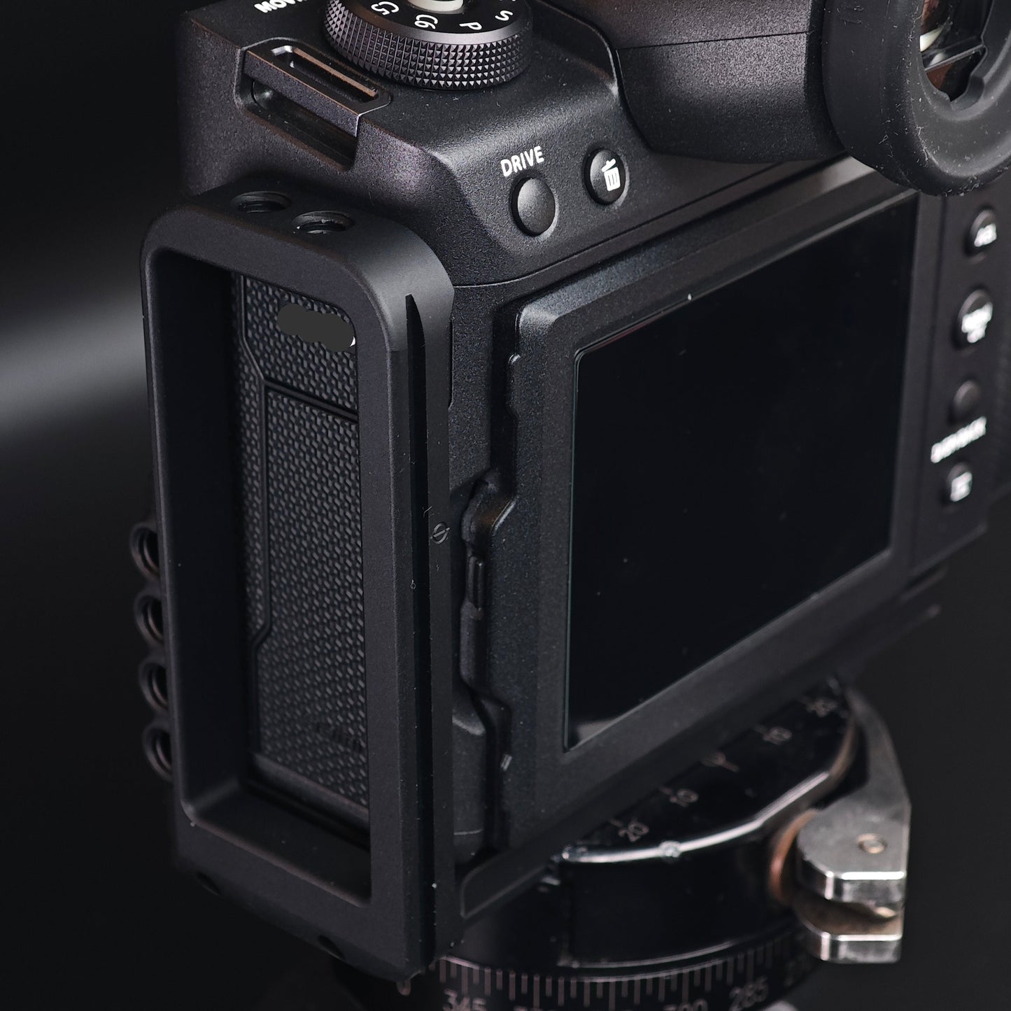 IDSworks GFX series modular base plate and L-bracket attachment IDS initial design studio