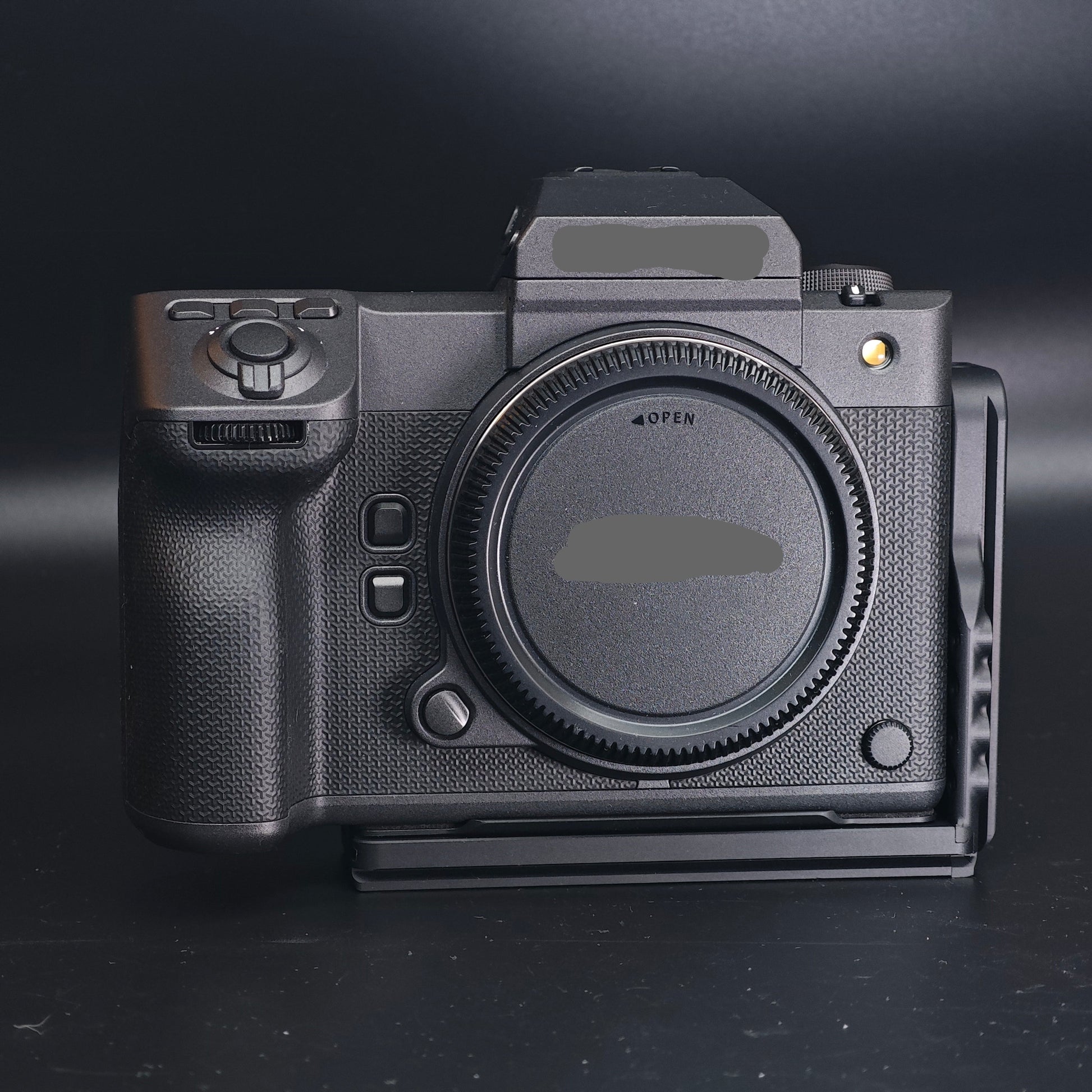 IDSworks GFX series modular base plate and L-bracket attachment IDS initial design studio