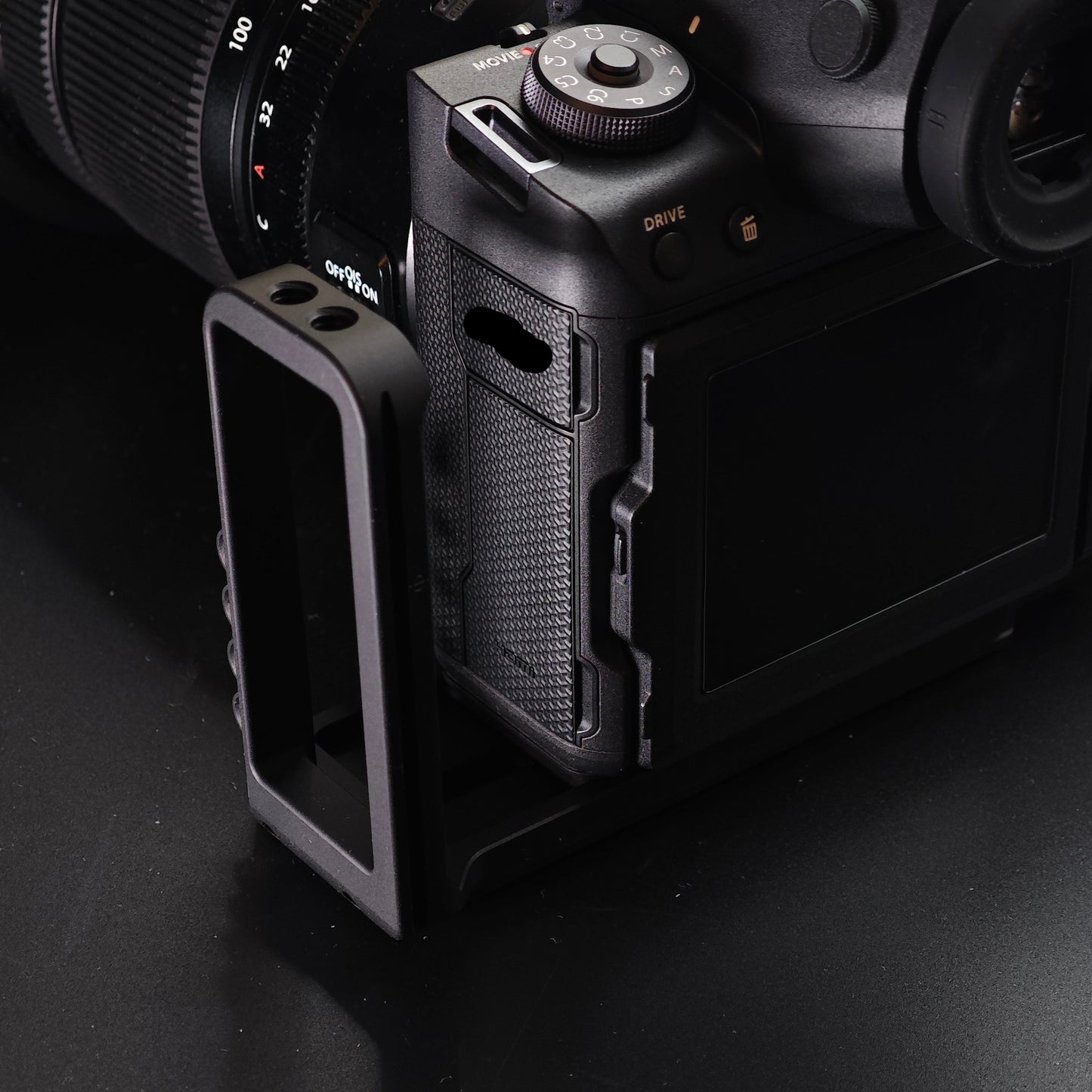 IDSworks GFX series modular base plate and L-bracket attachment IDS initial design studio