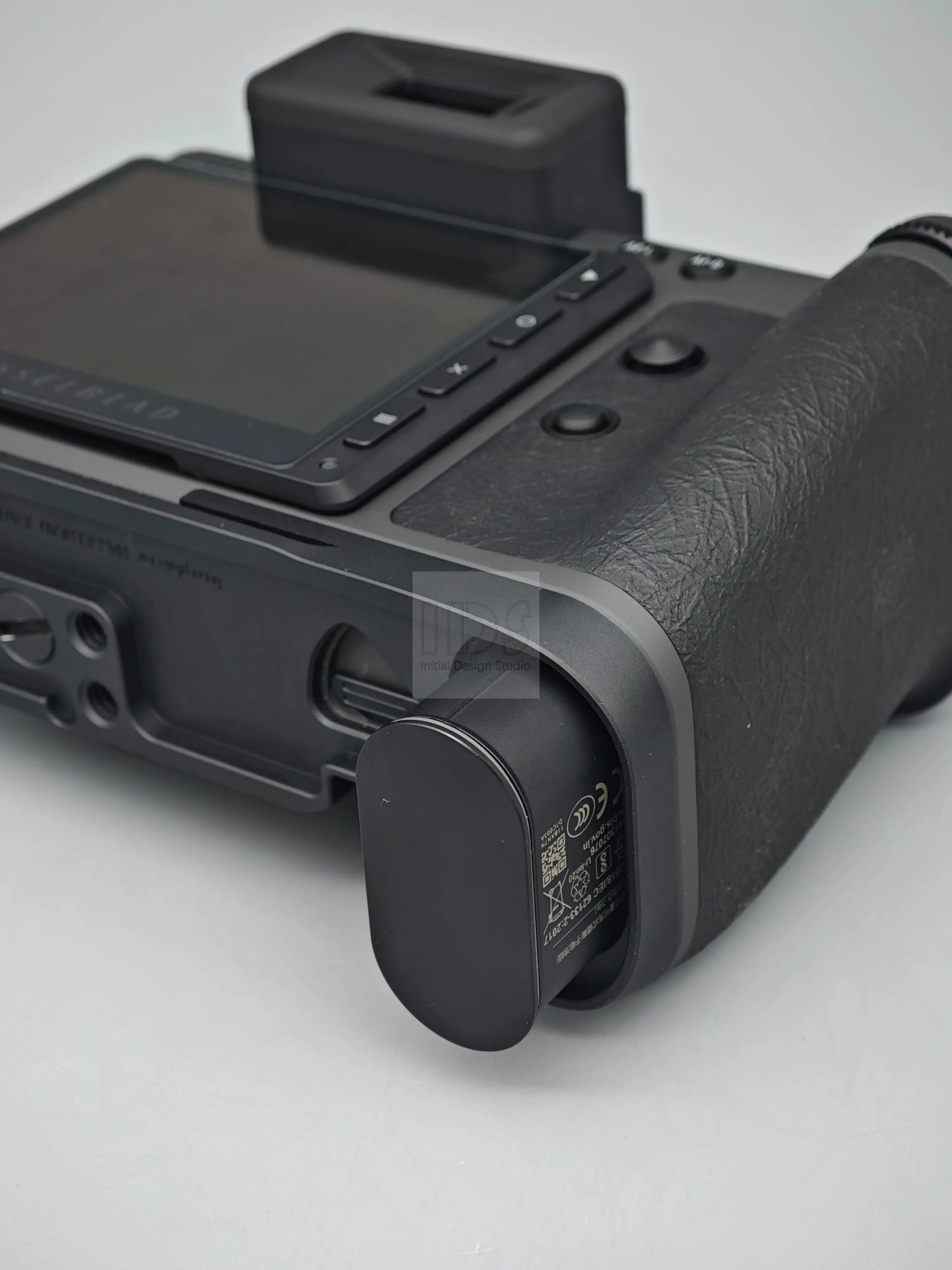 IDSworks HASSELBLAD X2D and X2DII modular L-bracket and/or baseplate attachment IDS initial design studio