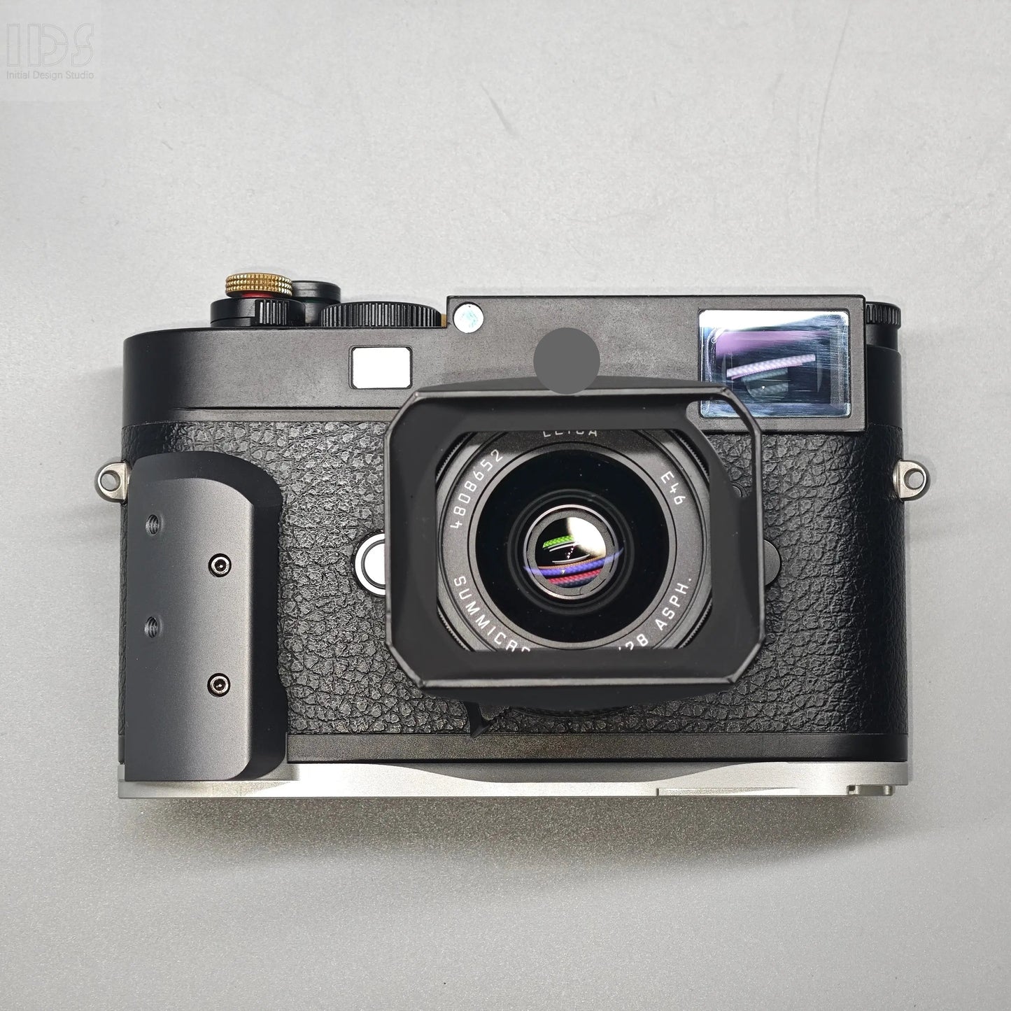 IDSworks M11-Lite Grip for Leica M11 series IDS initial design studio