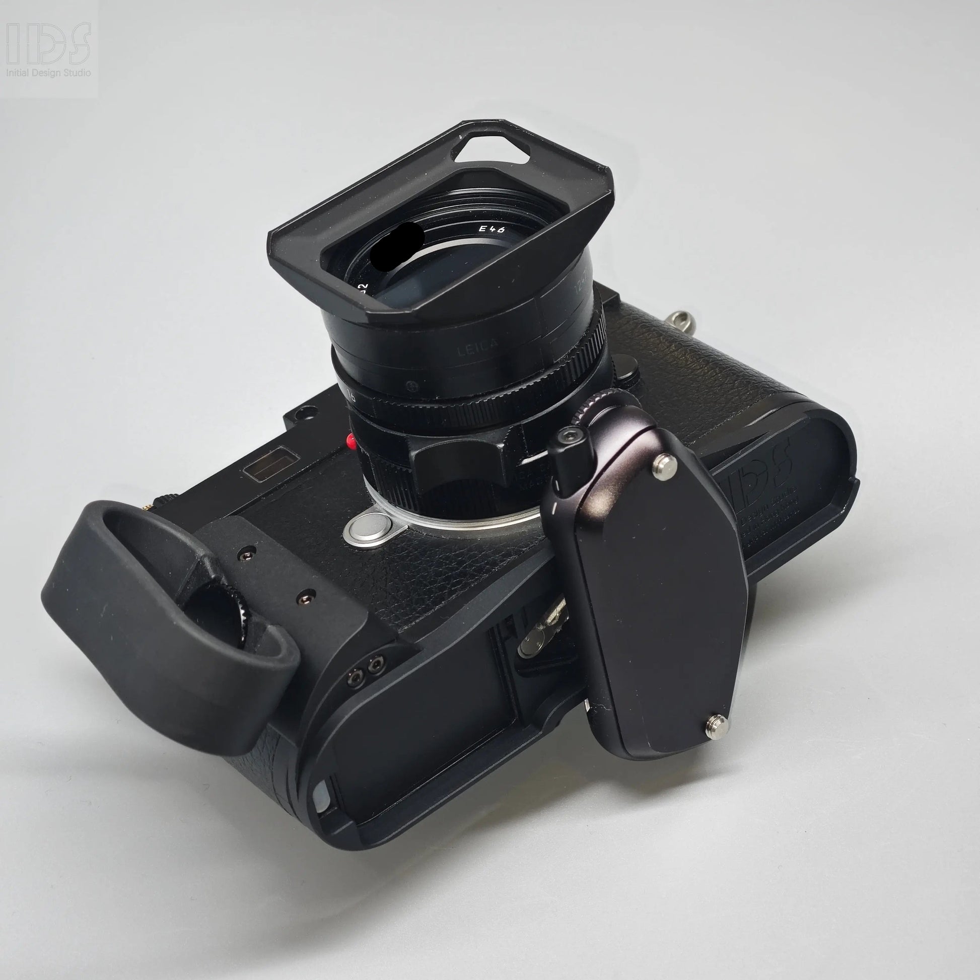 IDSworks M11-Lite Grip for Leica M11 series IDS initial design studio