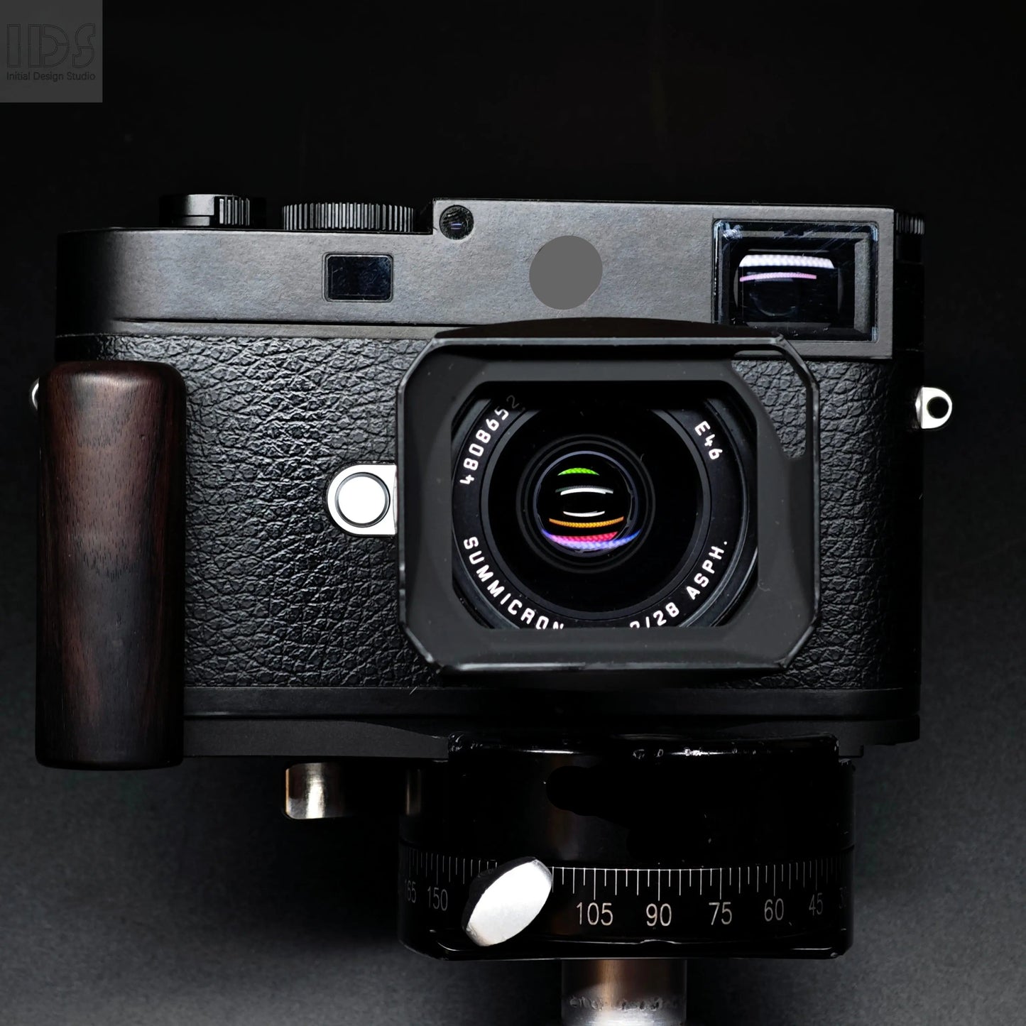 IDSworks Pillar Grip for Leica M11 series IDS initial design studio