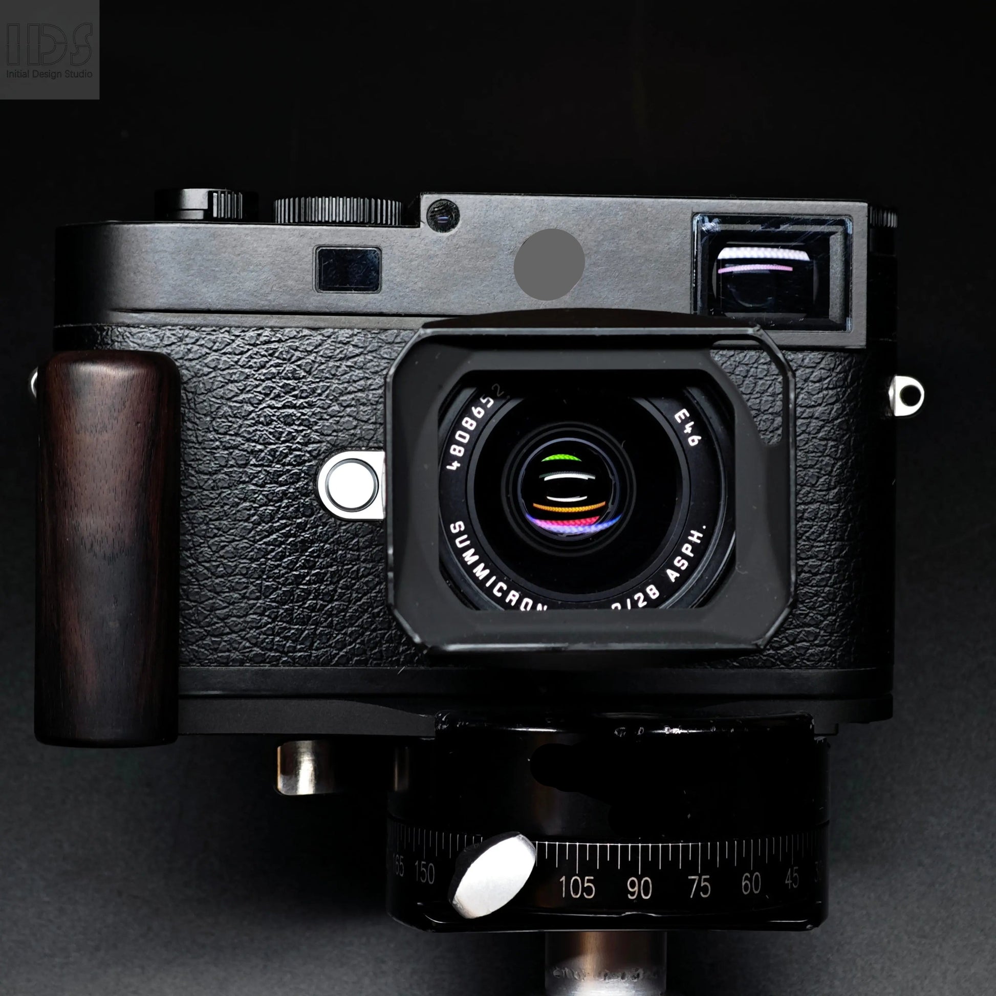 IDSworks Pillar Grip for Leica M11 series IDS initial design studio