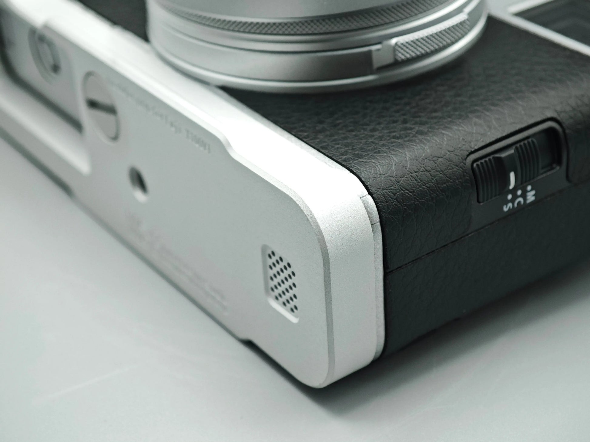 Fuji X100VI Grip from IDSworks IDS initial design studio