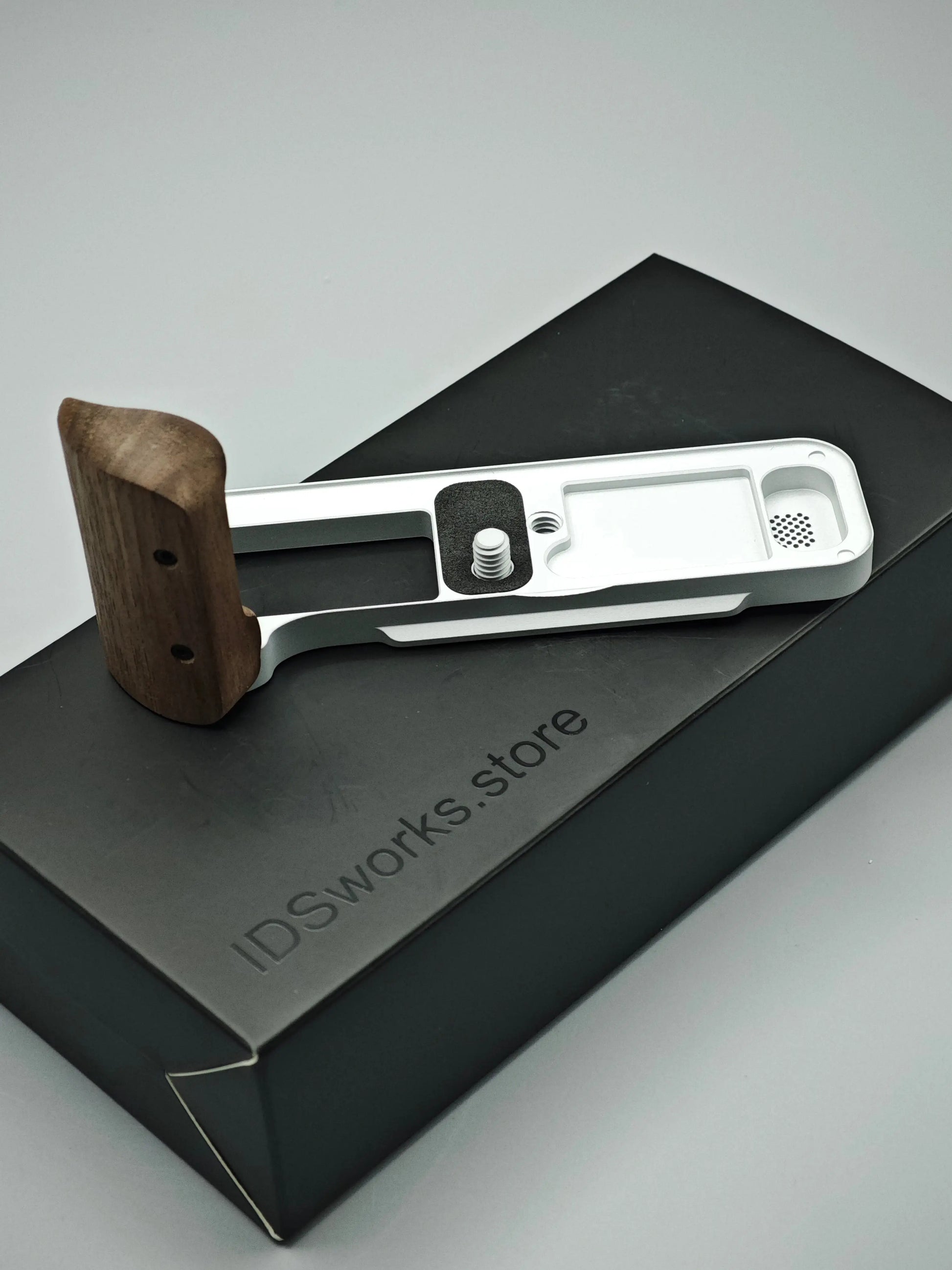 Fuji X100VI Grip from IDSworks IDS initial design studio