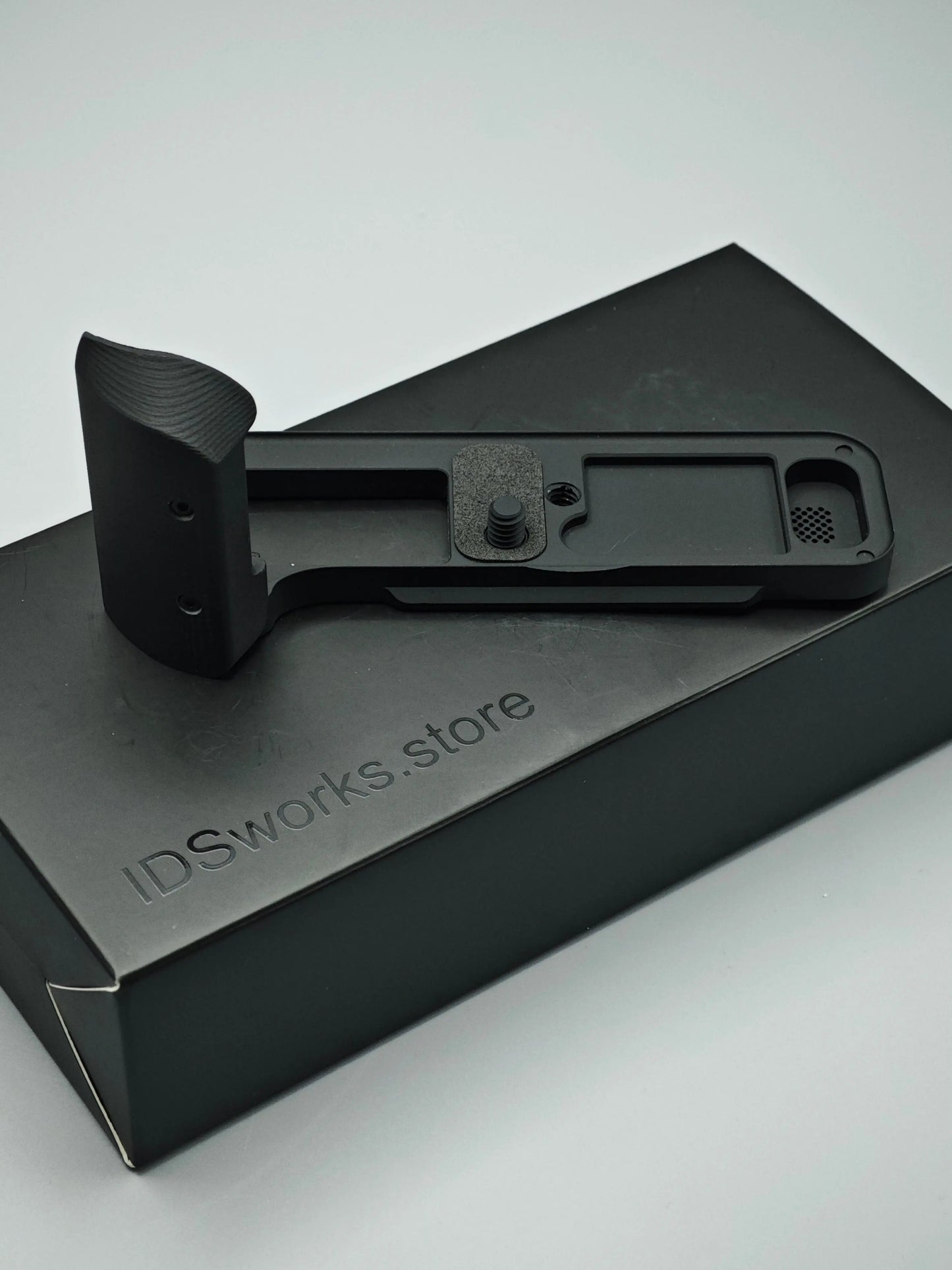 Fuji X100VI Grip from IDSworks IDS initial design studio