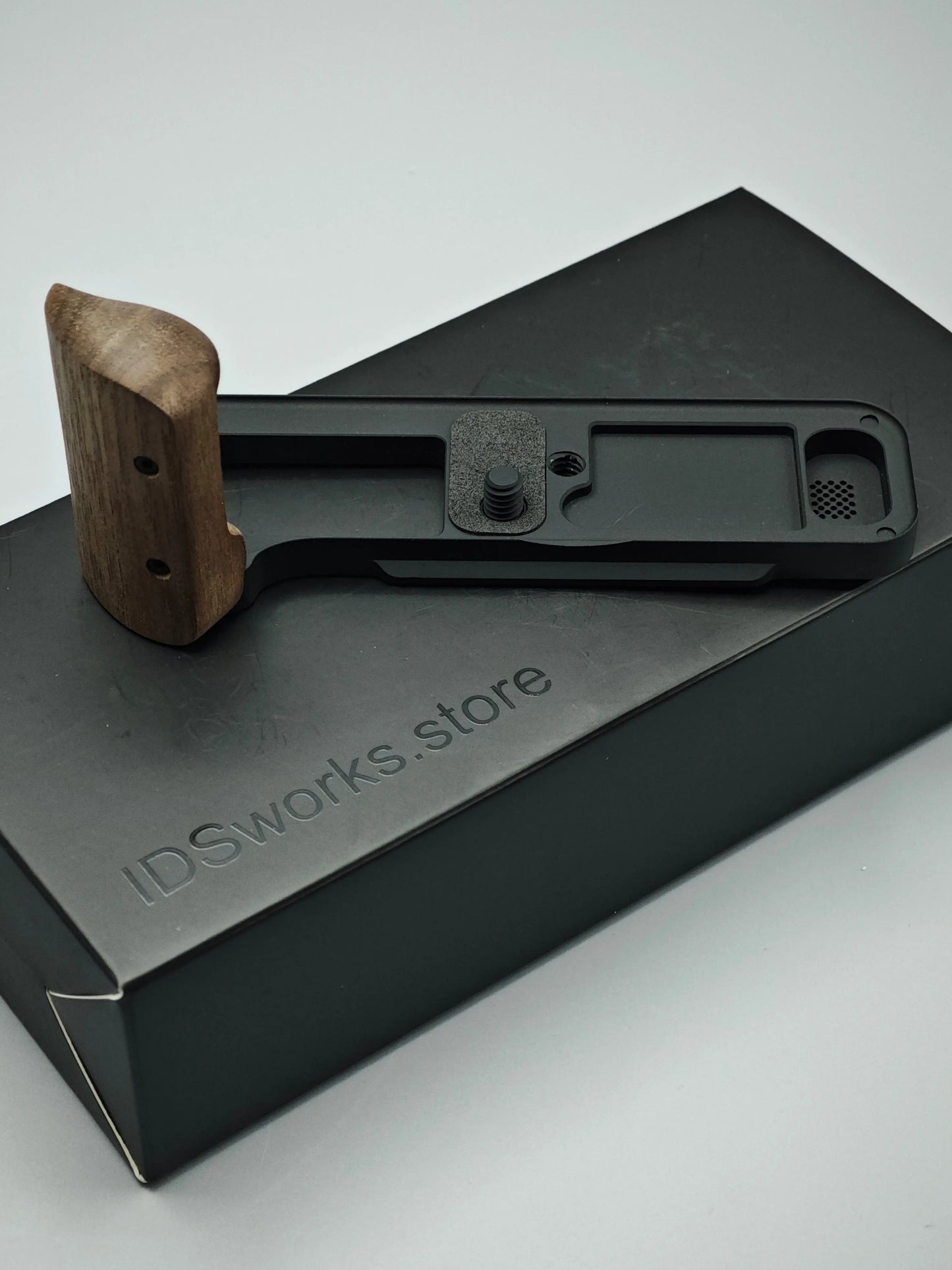 Fuji X100VI Grip from IDSworks IDS initial design studio