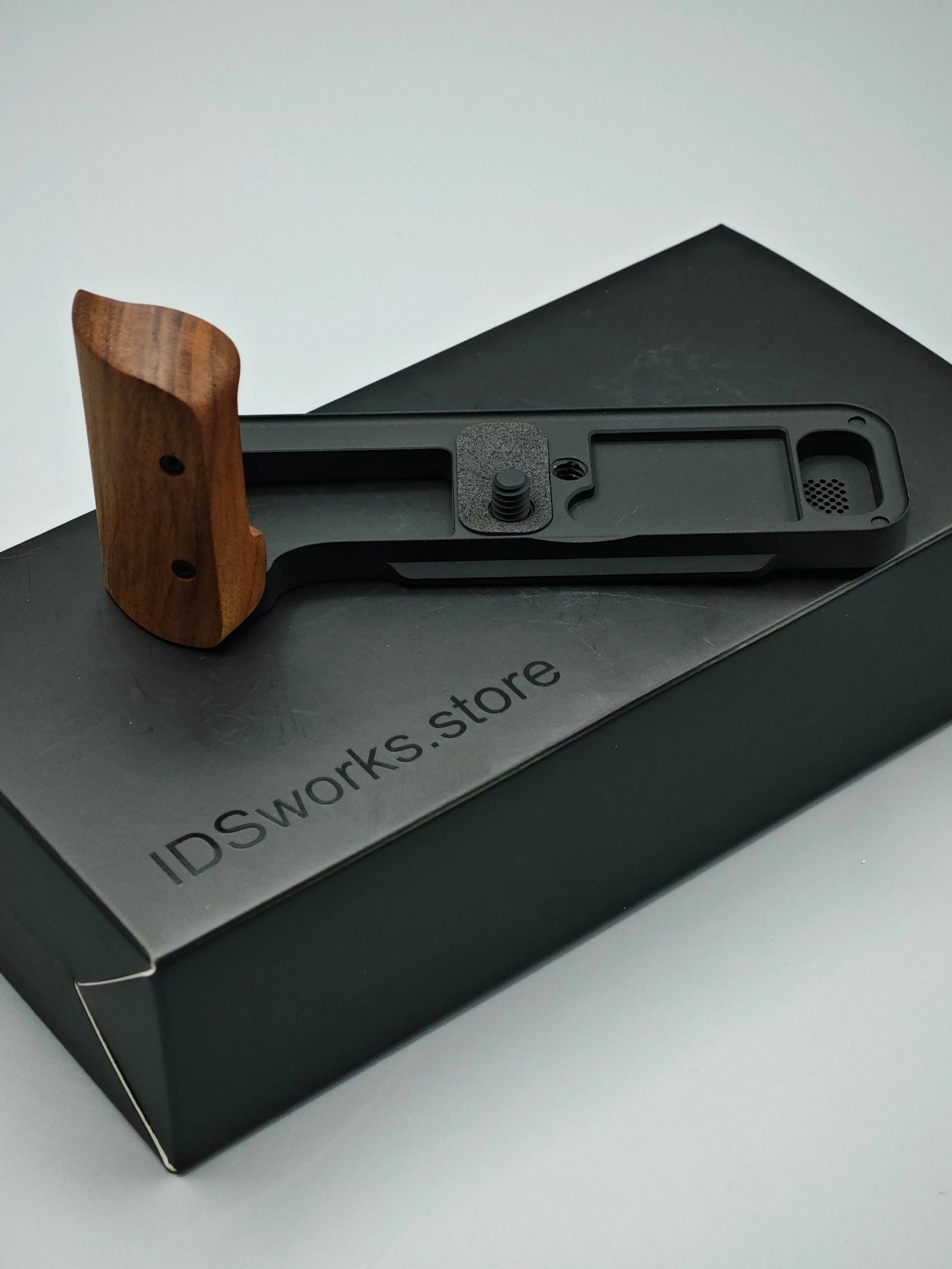 Fuji X100VI Grip from IDSworks IDS initial design studio