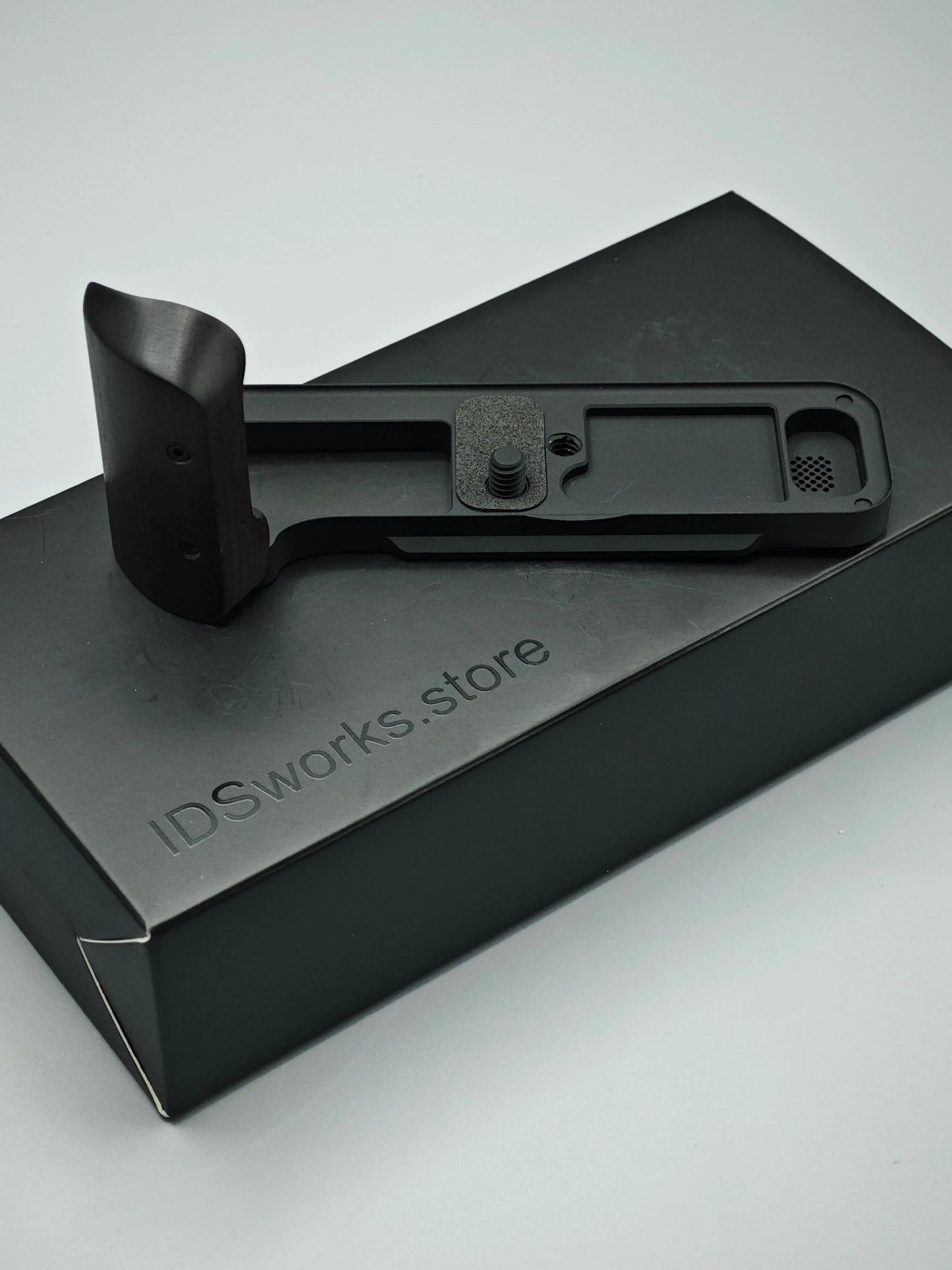 Fuji X100VI Grip from IDSworks IDS initial design studio