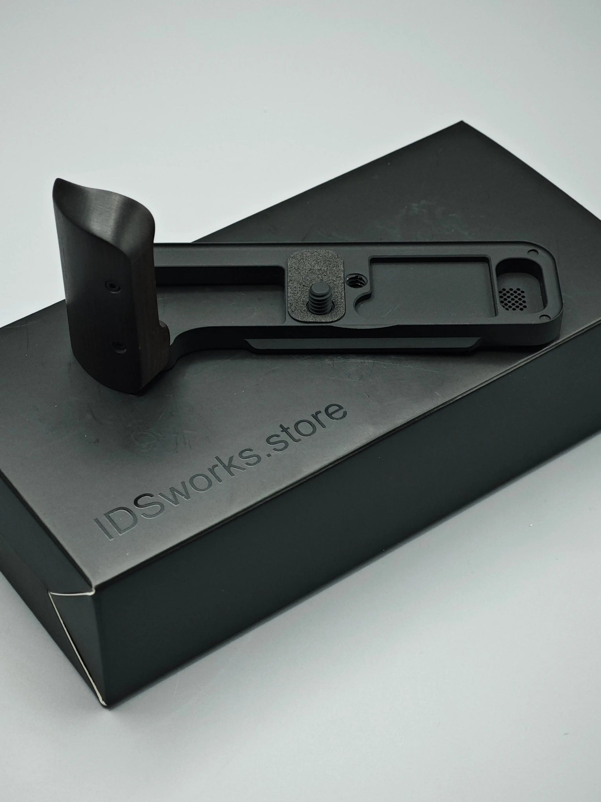 Fuji X100VI Grip from IDSworks IDS initial design studio