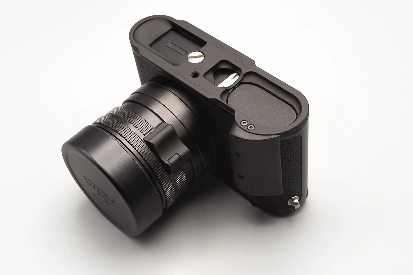 IDSworks modular grip for Leica Q3 IDS initial design studio
