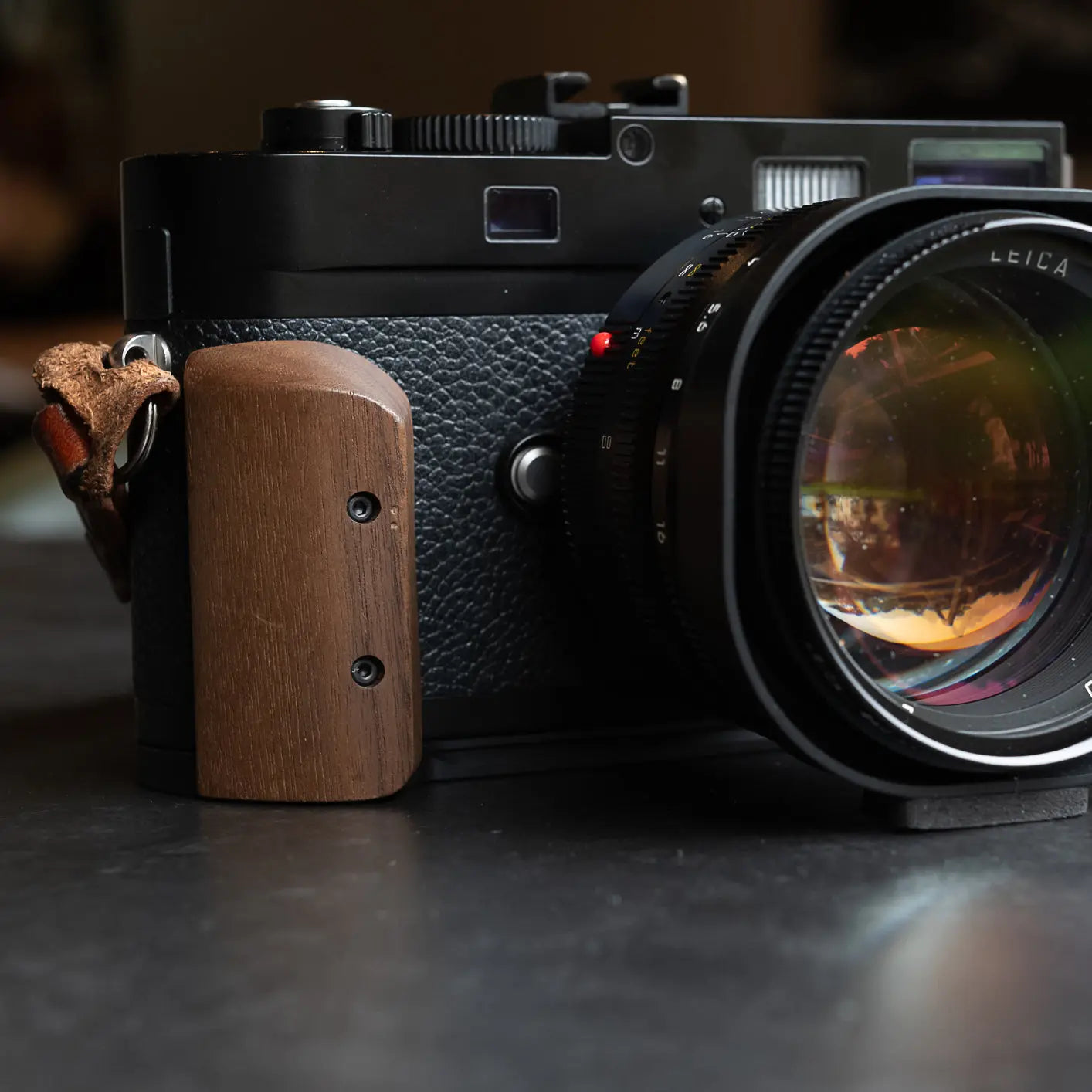 IDS modular grip for Leica M9 / M8 IDS initial design studio