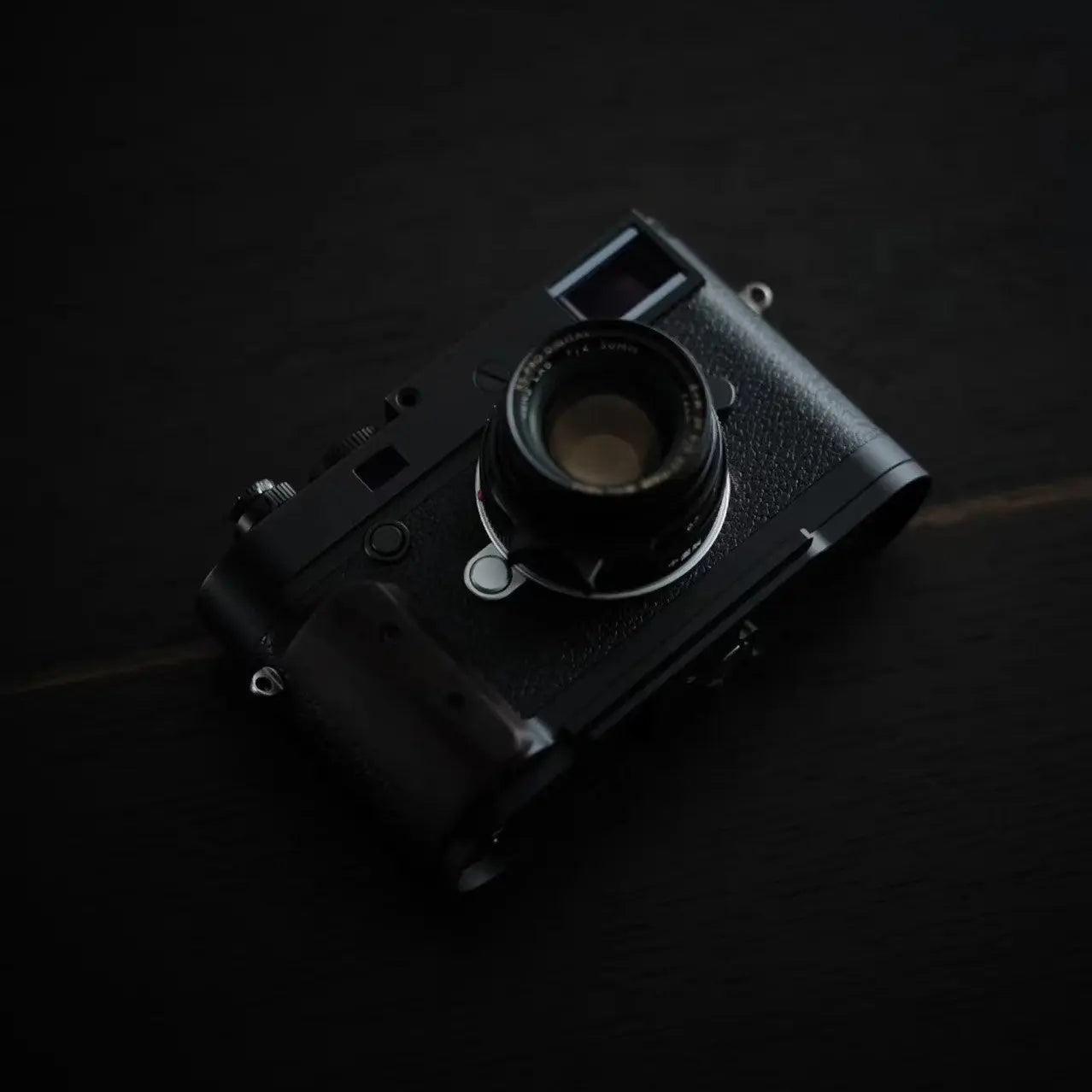 IDS modular grip for Leica M10 IDS initial design studio