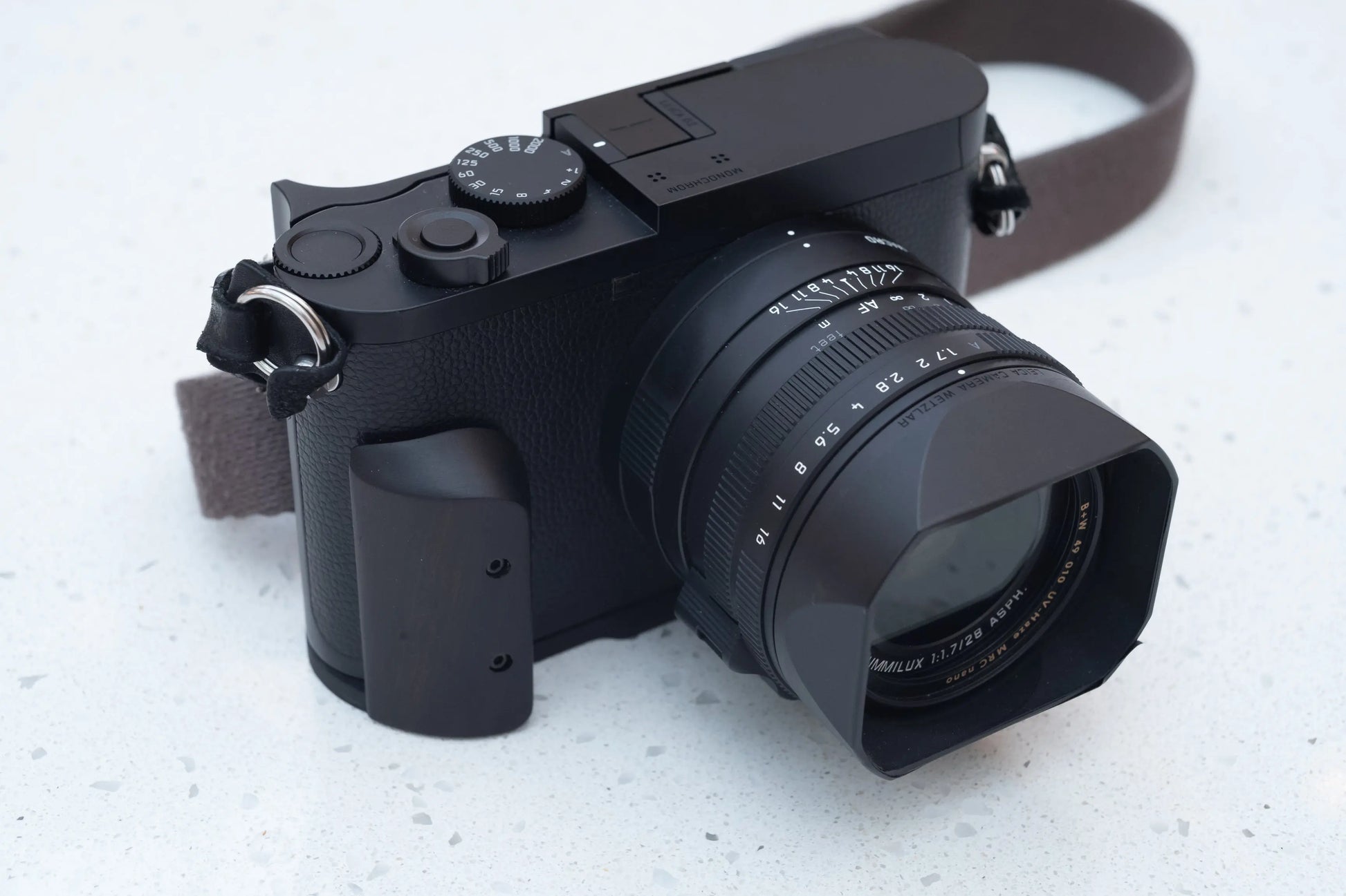 IDS modular grip for Leica Q2 cameras IDS initial design studio