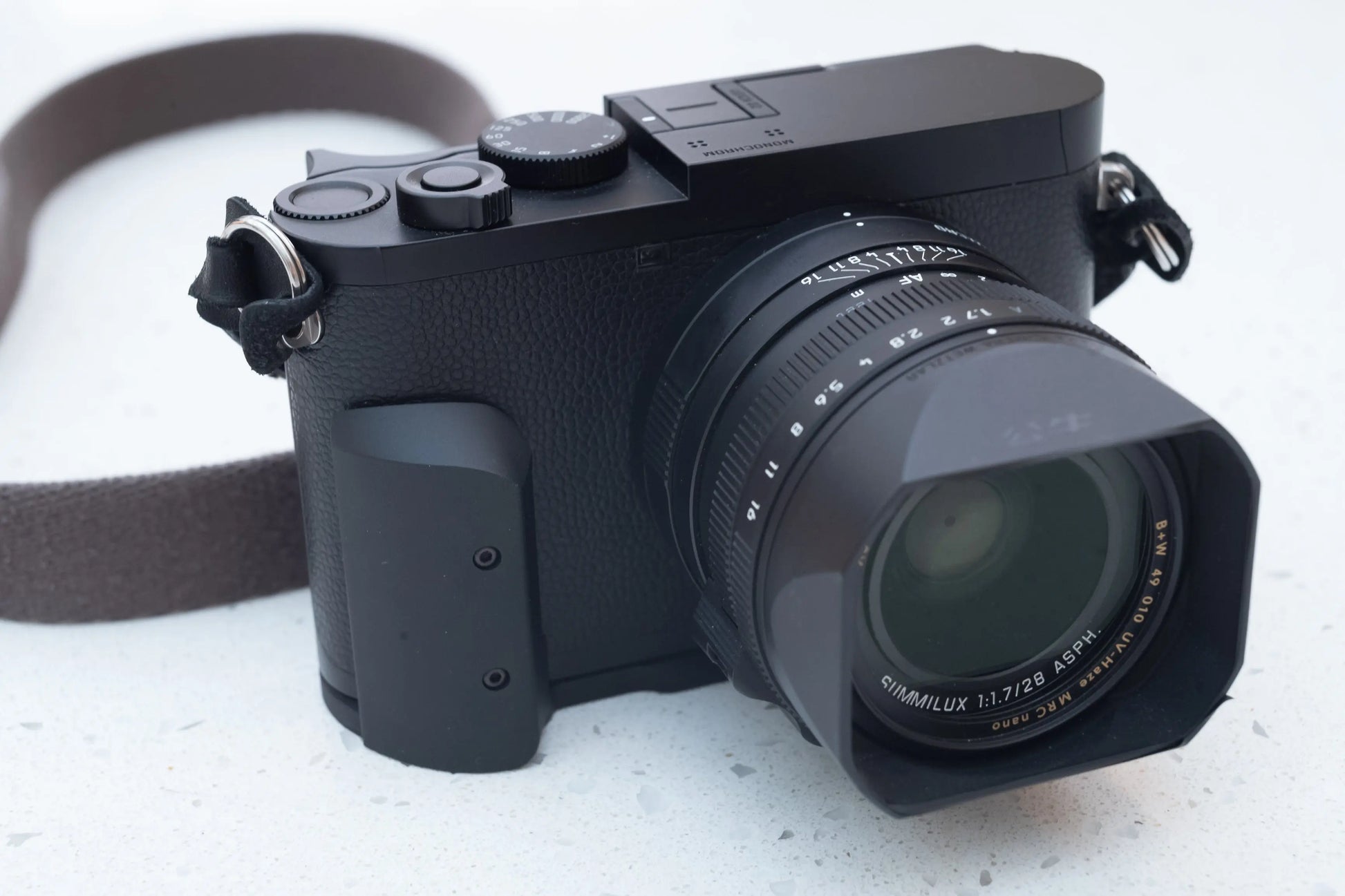 IDS modular grip for Leica Q2 cameras IDS initial design studio