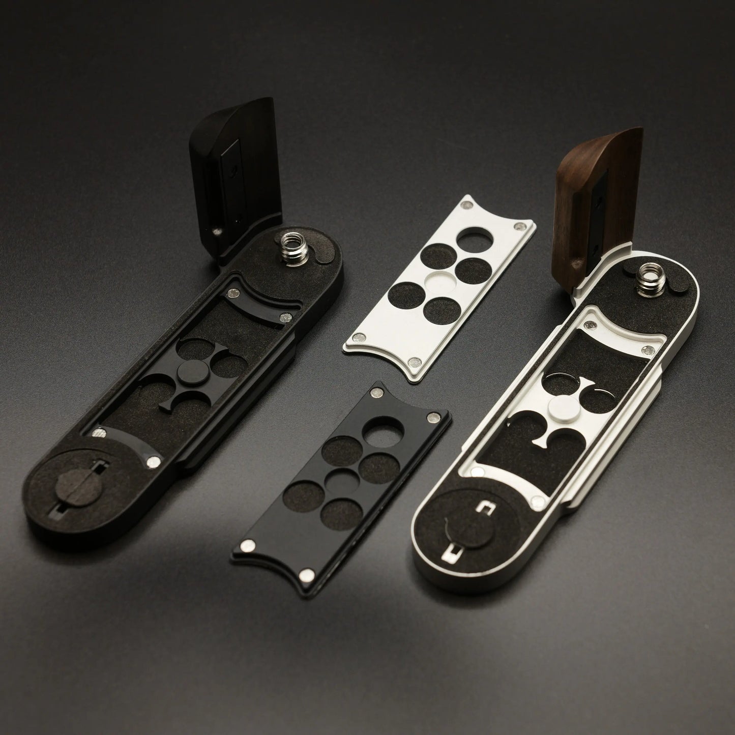 Leica analog Film Grip from IDSworks