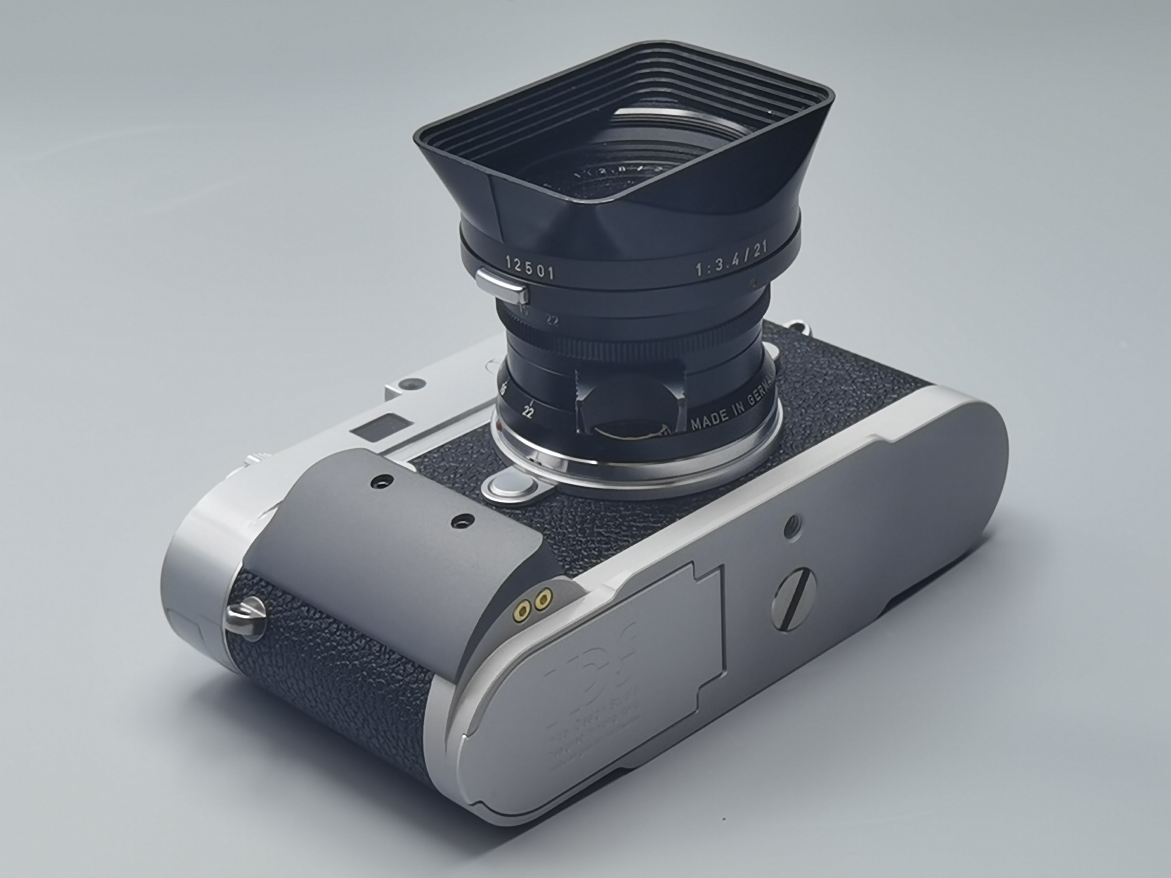 IDSworks M10-LITE modular grip for Leica M10 series – IDS initial 