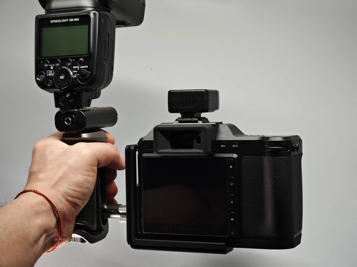 IDSworks HASSELBLAD X2D modular base plate and L-plate attachment IDS initial design studio