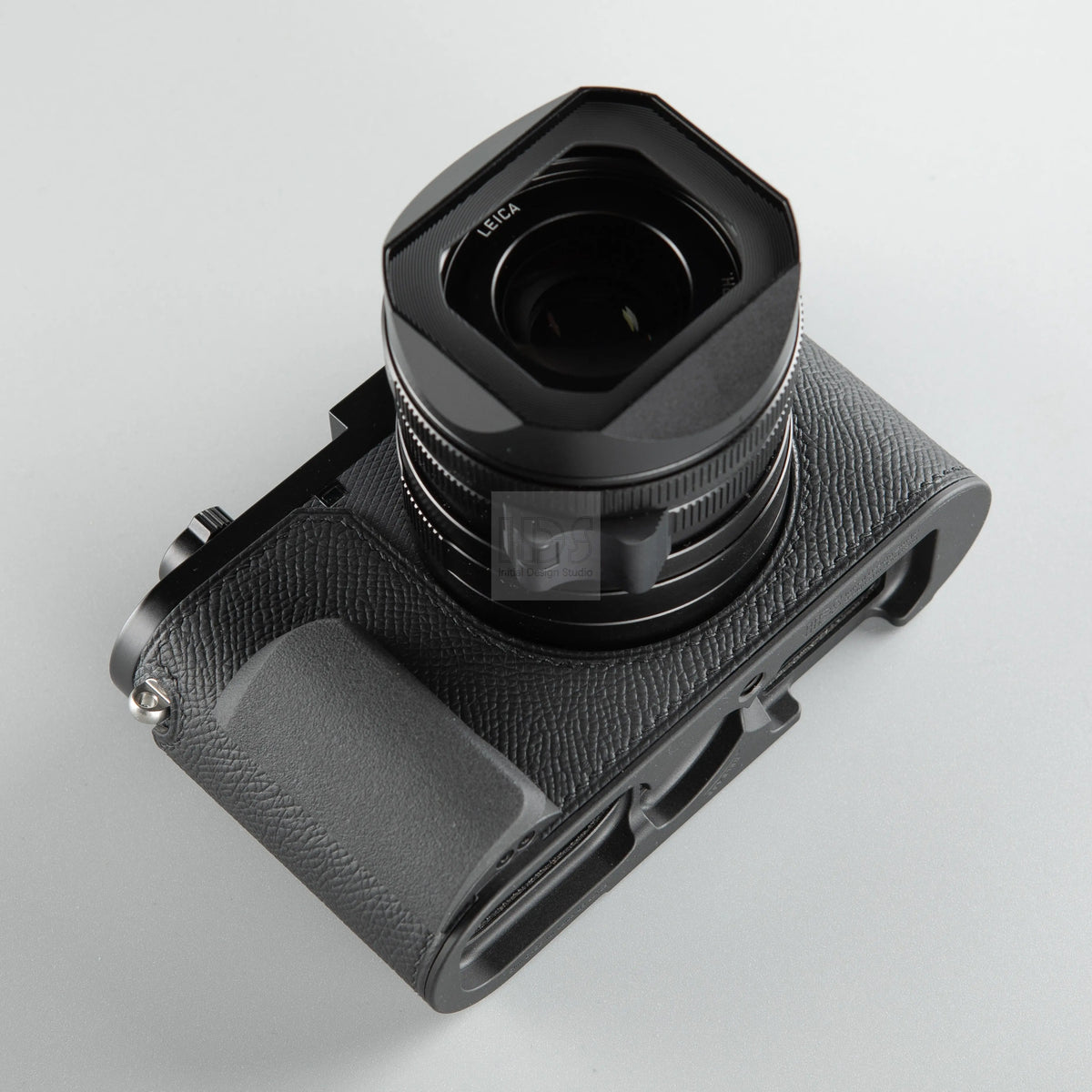 Camera Protection case for Leica Q3 / Q343 IDS initial design studio
