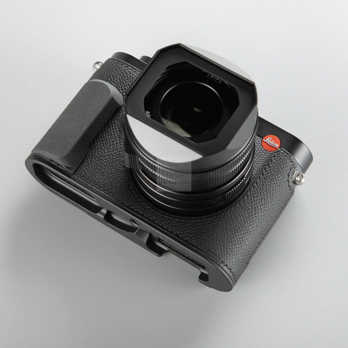 Camera Protection case for Leica Q3 / Q343 IDS initial design studio