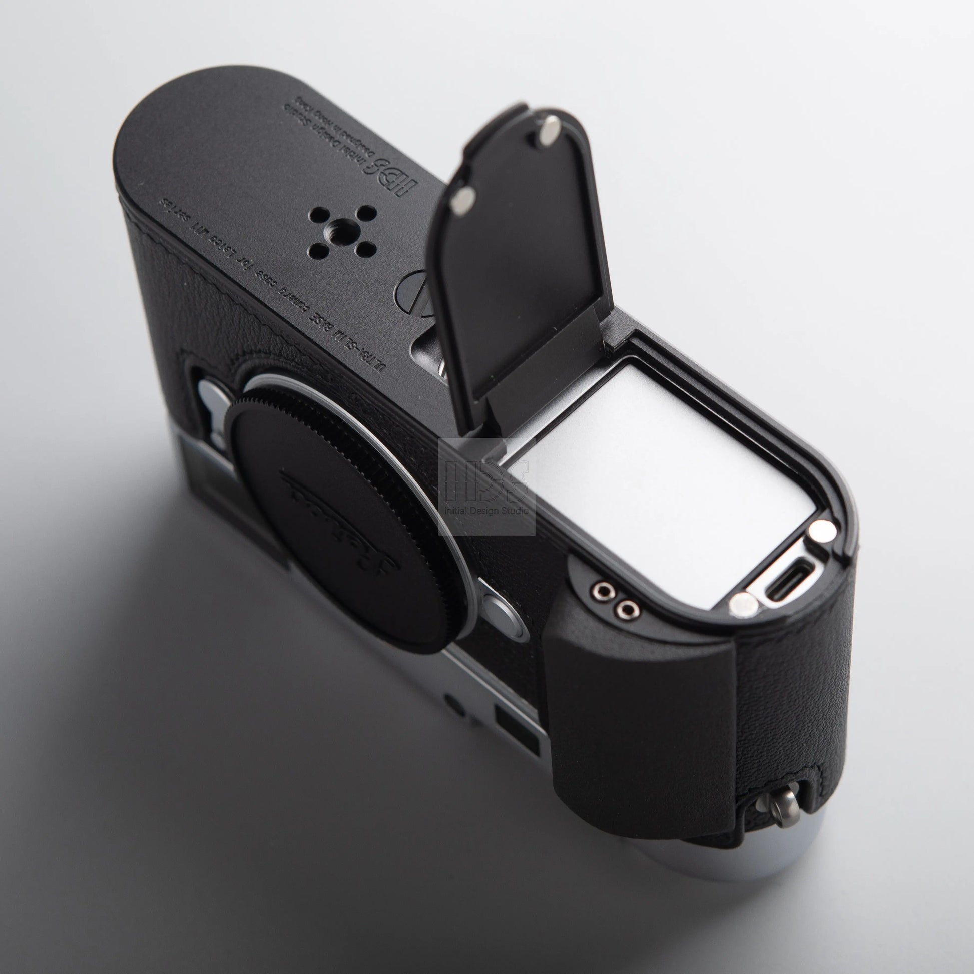 IDS Camera Protection case for Leica M11 - ultra slim version IDS initial design studio