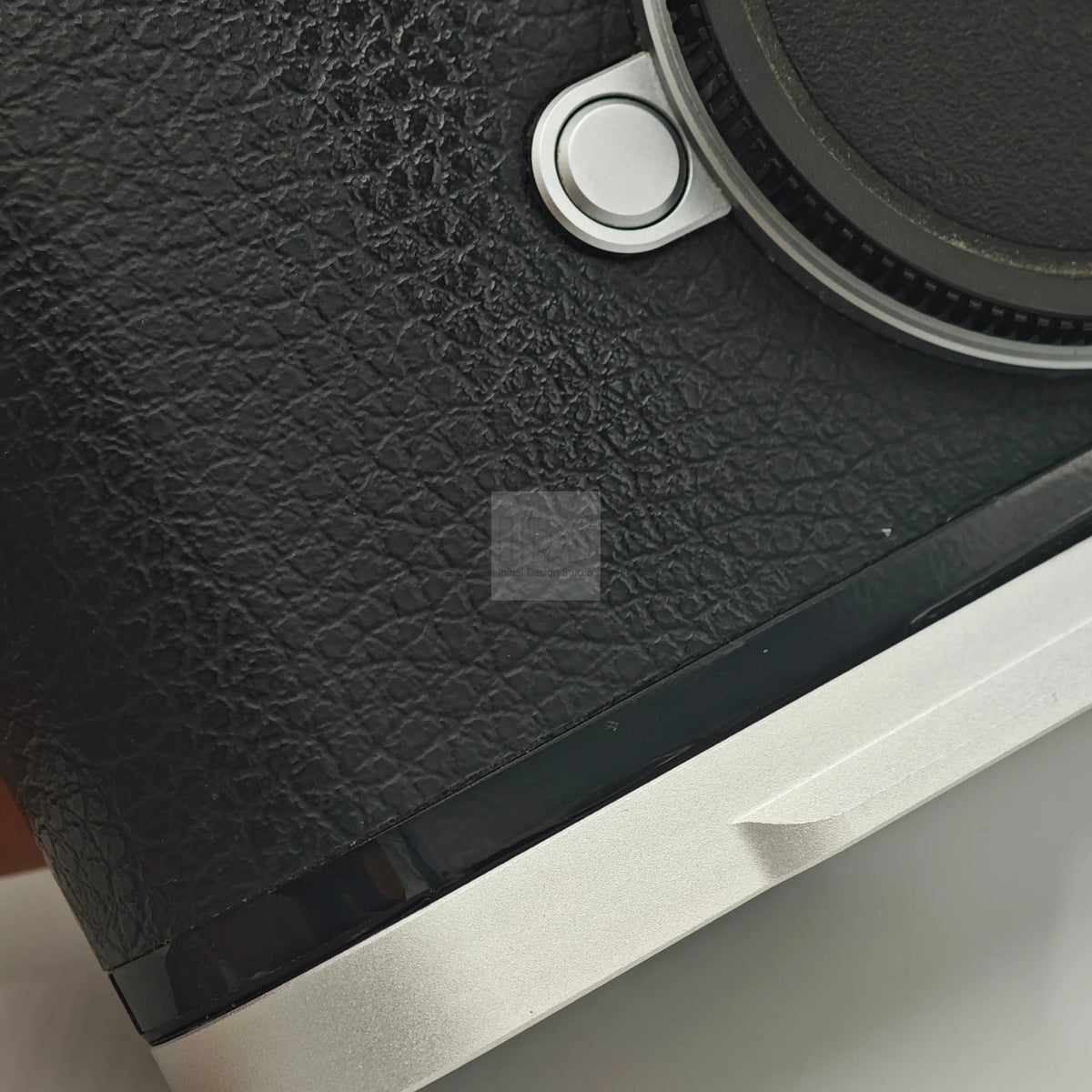 IDS Modular baseplate and grip with LENS STAND for Leica M11 series IDS initial design studio