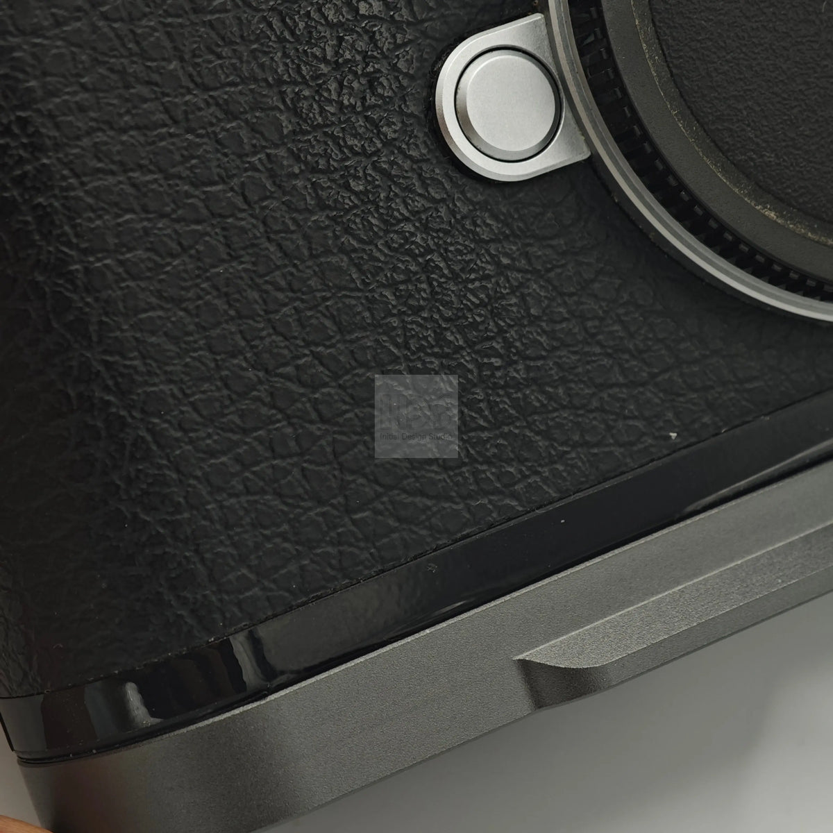 IDS Modular baseplate and grip with LENS STAND for Leica M11 series IDS initial design studio