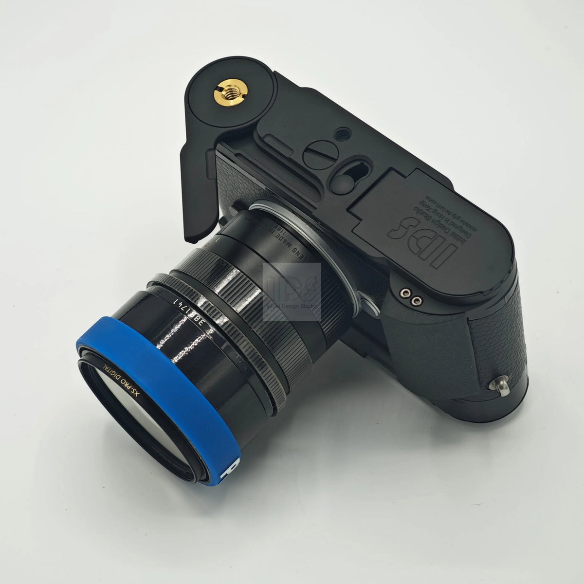IDS Modular baseplate and grip with LENS STAND for Leica M11 series IDS initial design studio