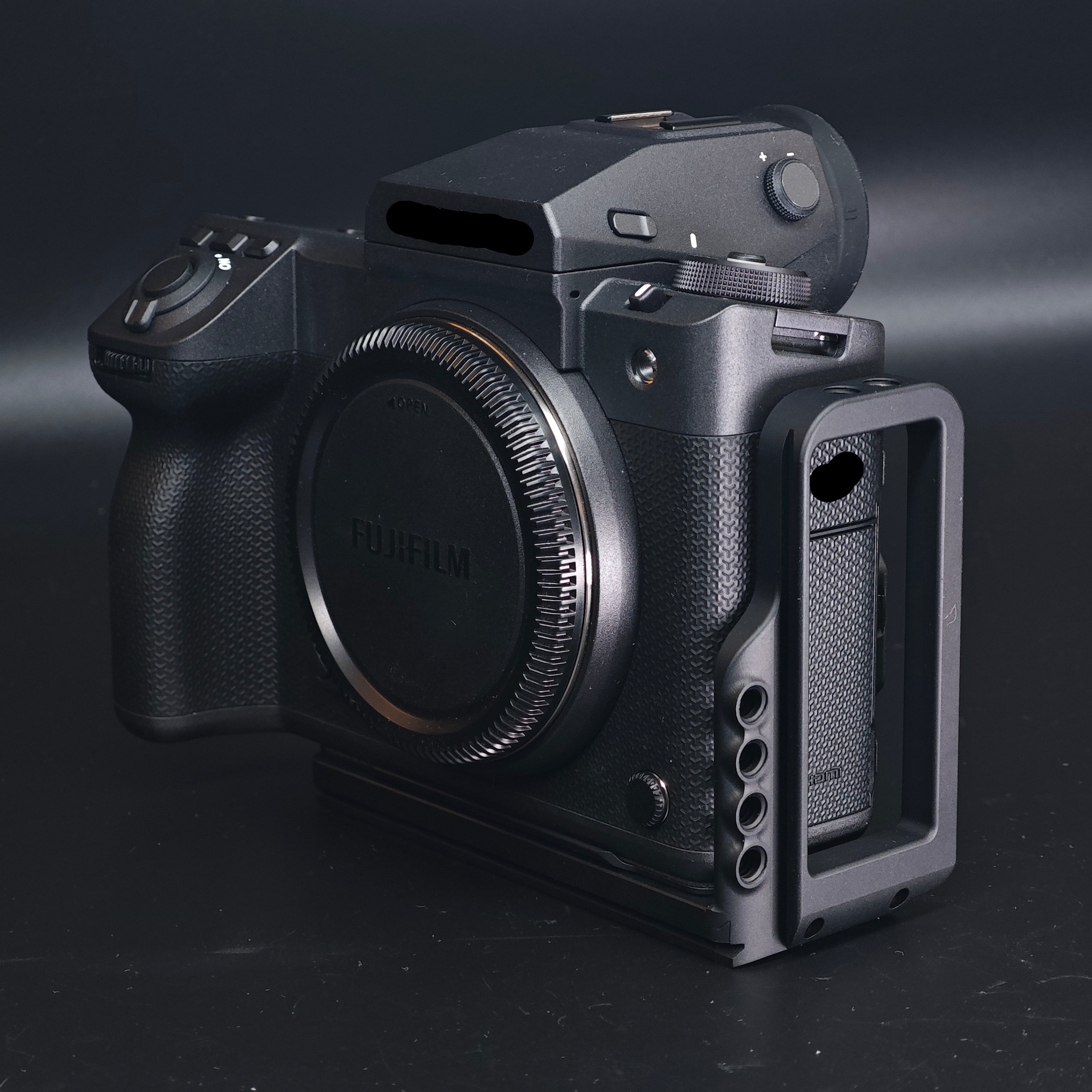 IDSworks Hasselblad X2D modular base plate and L-bracket attachment ...