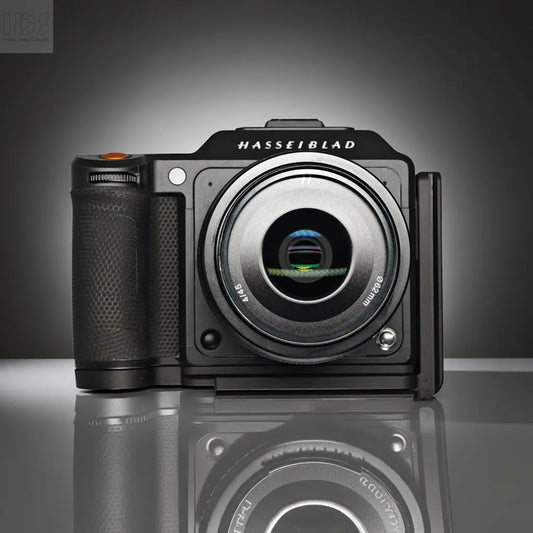 IDSworks HASSELBLAD X2D modular base plate and L-bracket attachment IDS initial design studio