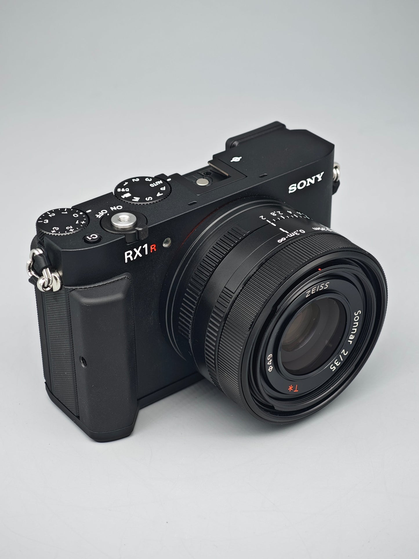 IDSworks hand grip / thumb grip for Sony RX1RIII IDS initial design studio