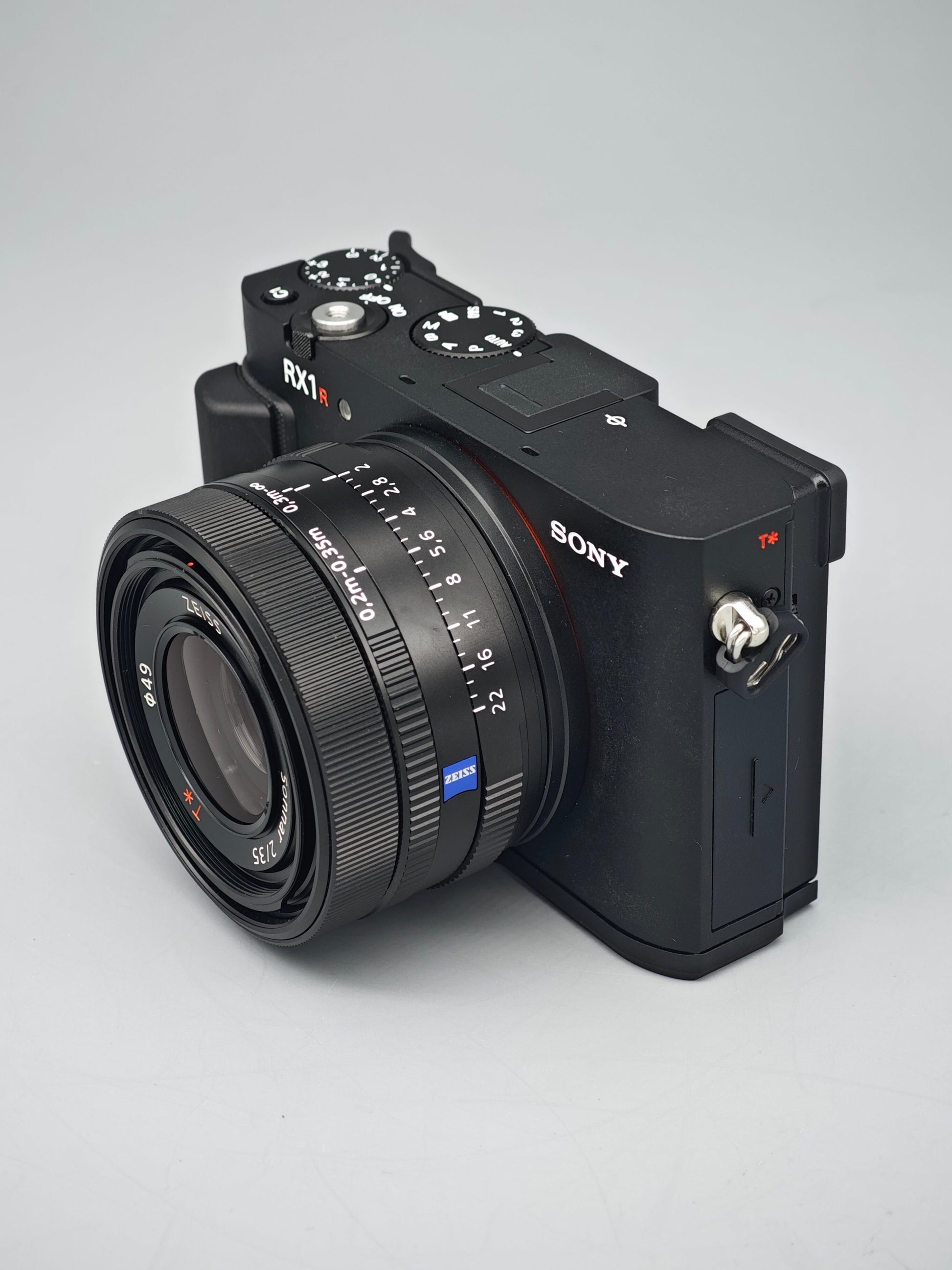 IDSworks hand grip / thumb grip for Sony RX1RIII IDS initial design studio