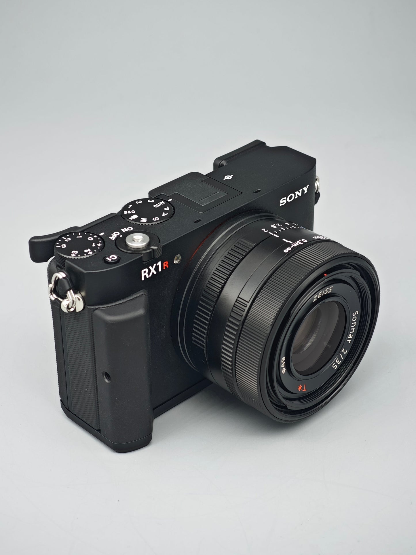 IDSworks hand grip / thumb grip for Sony RX1RIII IDS initial design studio