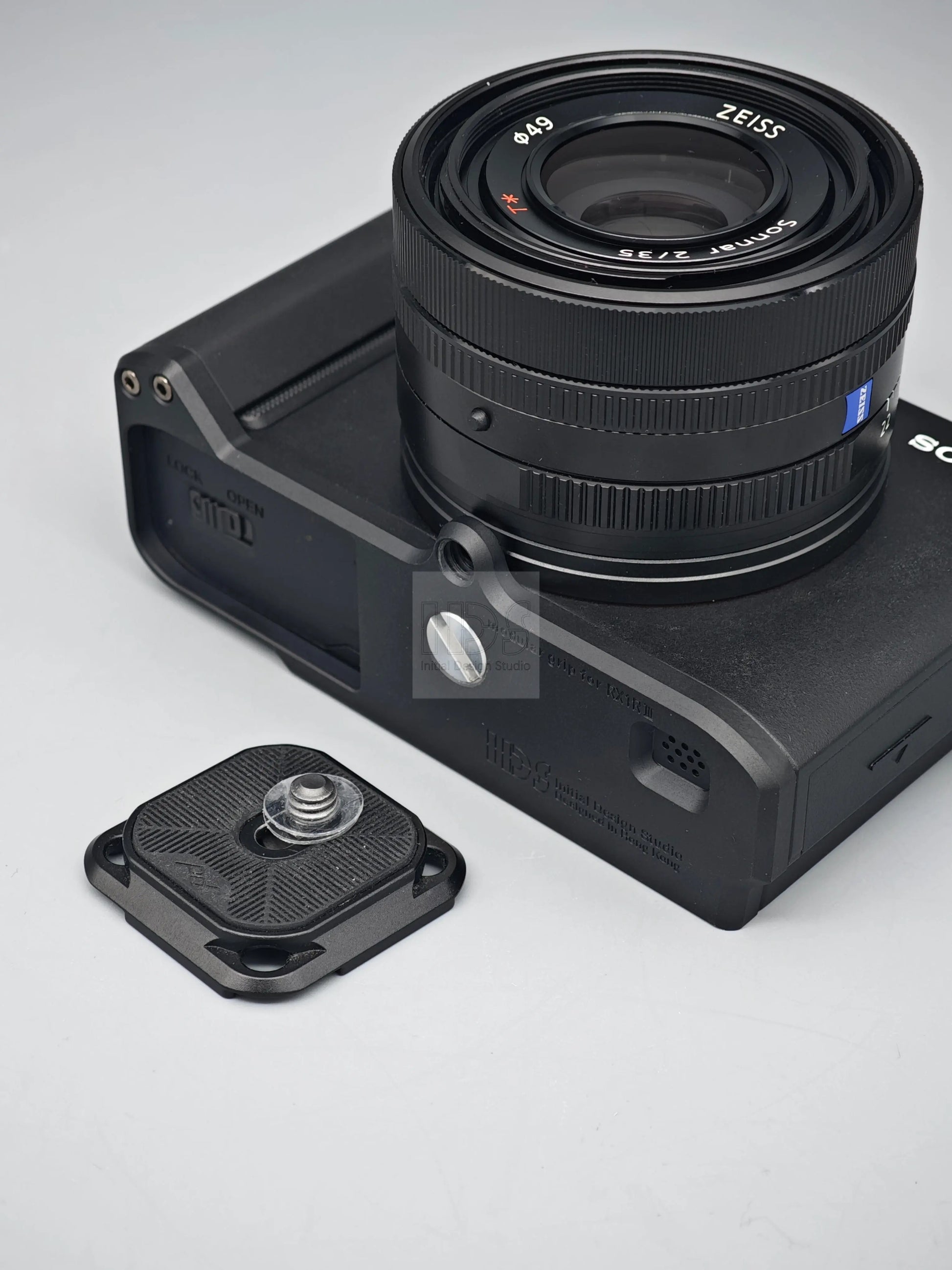 IDSworks hand grip / thumb grip for Sony RX1RIII IDS initial design studio