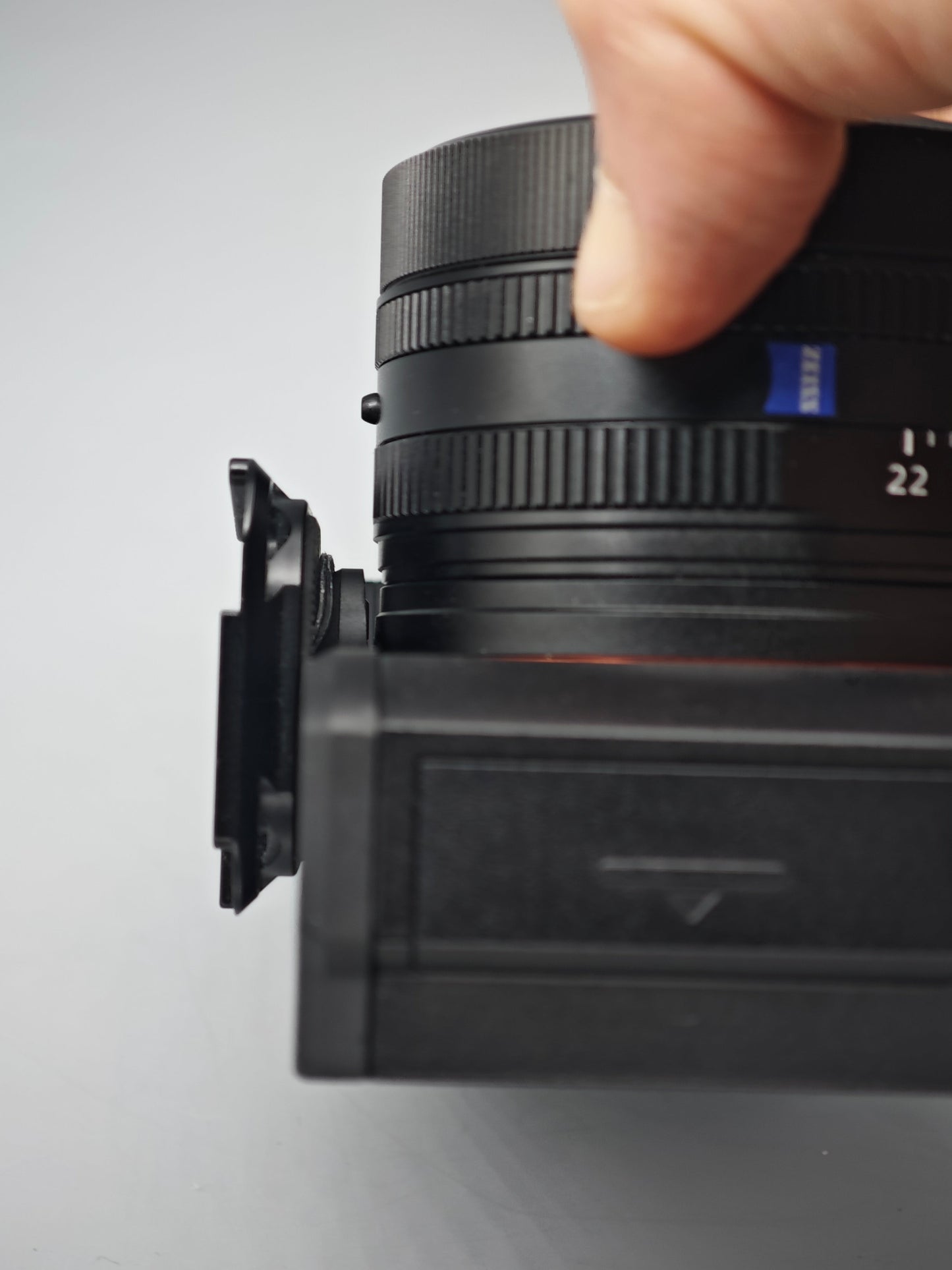 IDSworks hand grip / thumb grip for Sony RX1RIII IDS initial design studio