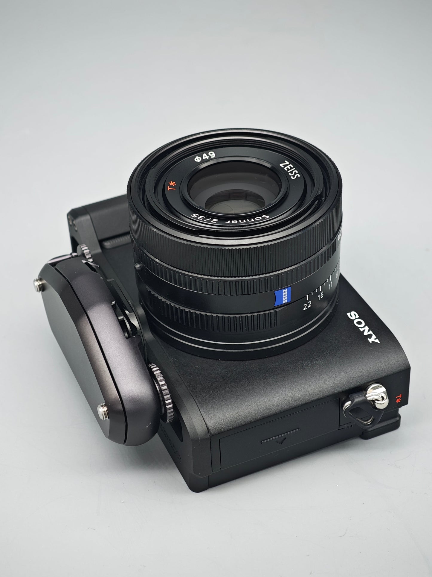 IDSworks hand grip / thumb grip for Sony RX1RIII IDS initial design studio