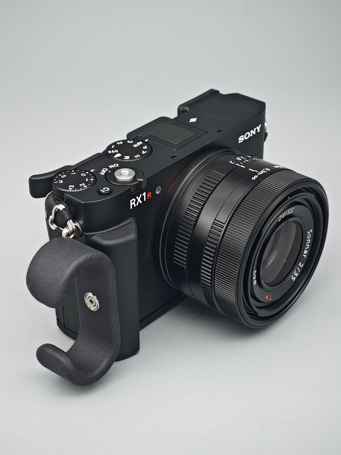 IDSworks hand grip / thumb grip for Sony RX1RIII IDS initial design studio