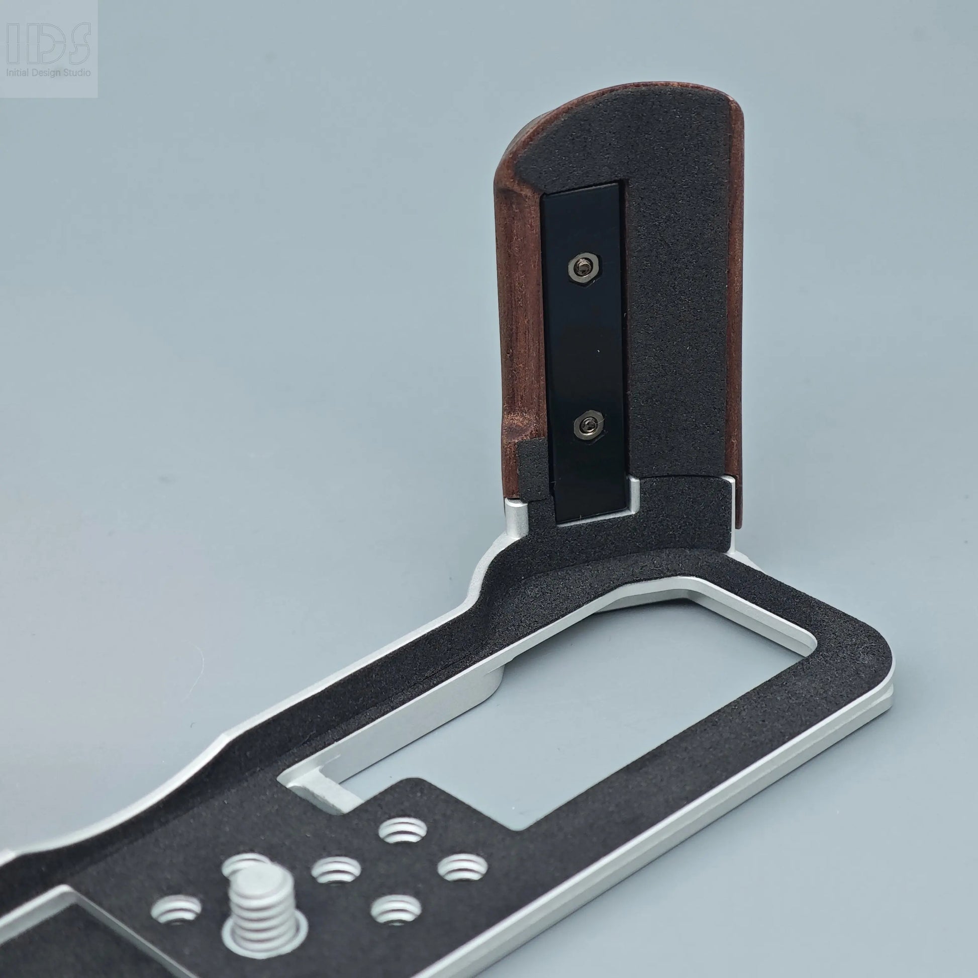 IDSworks modular Grip & Base plate for Fujifilm GFX100RF IDS initial design studio