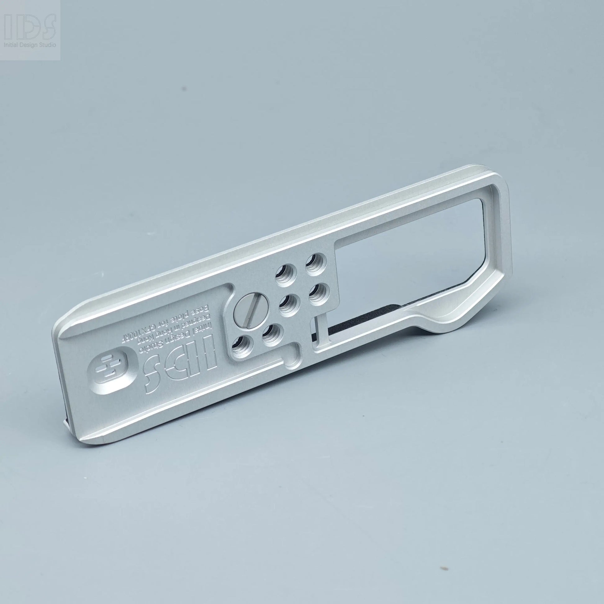 IDSworks modular Grip & Base plate for Fujifilm GFX100RF IDS initial design studio