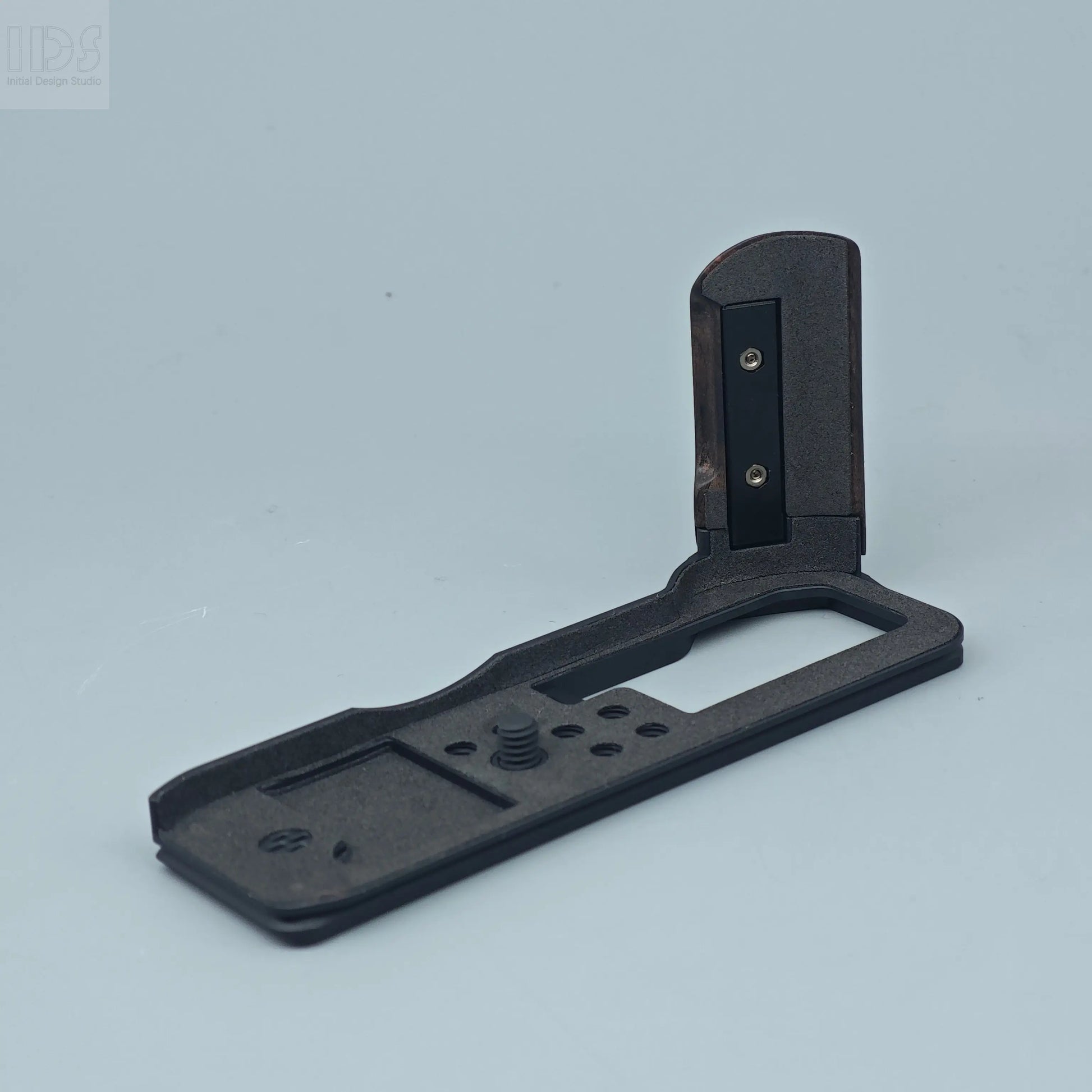 IDSworks modular Grip & Base plate for Fujifilm GFX100RF IDS initial design studio