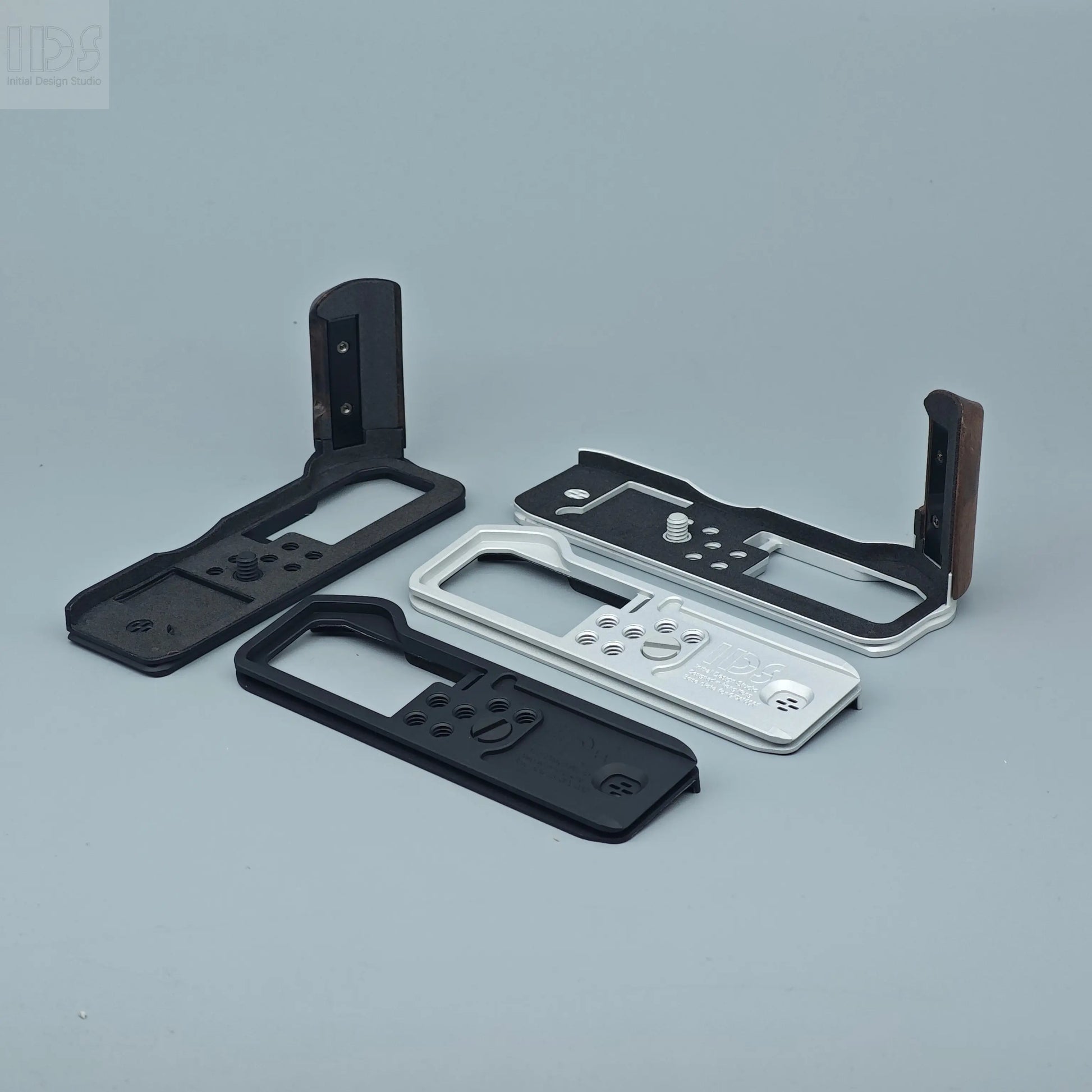 IDSworks modular Grip & Base plate for Fujifilm GFX100RF IDS initial design studio