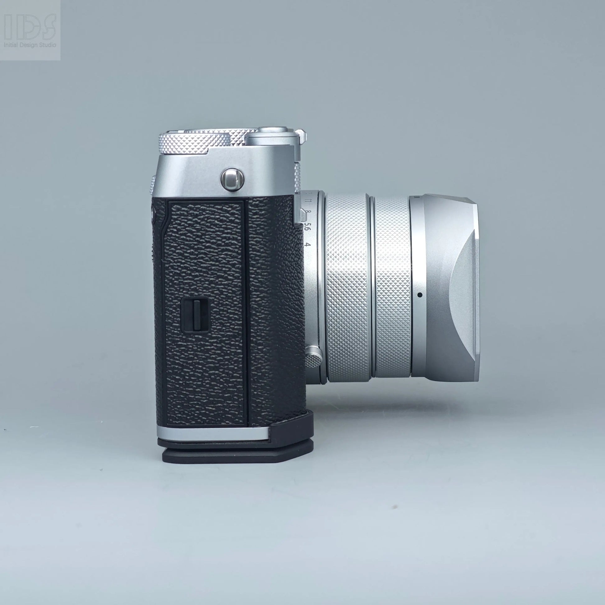 IDSworks modular Grip & Base plate for Fujifilm GFX100RF IDS initial design studio