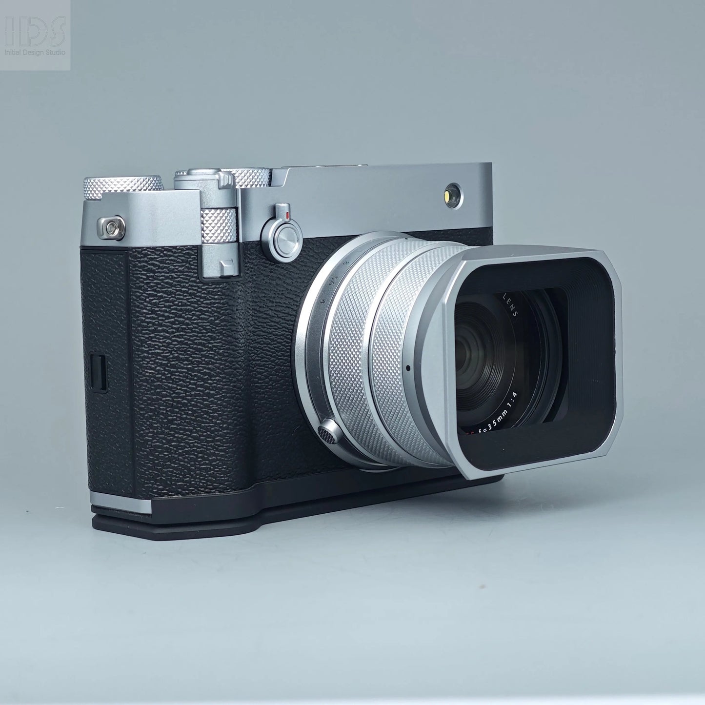 IDSworks modular Grip & Base plate for Fujifilm GFX100RF IDS initial design studio