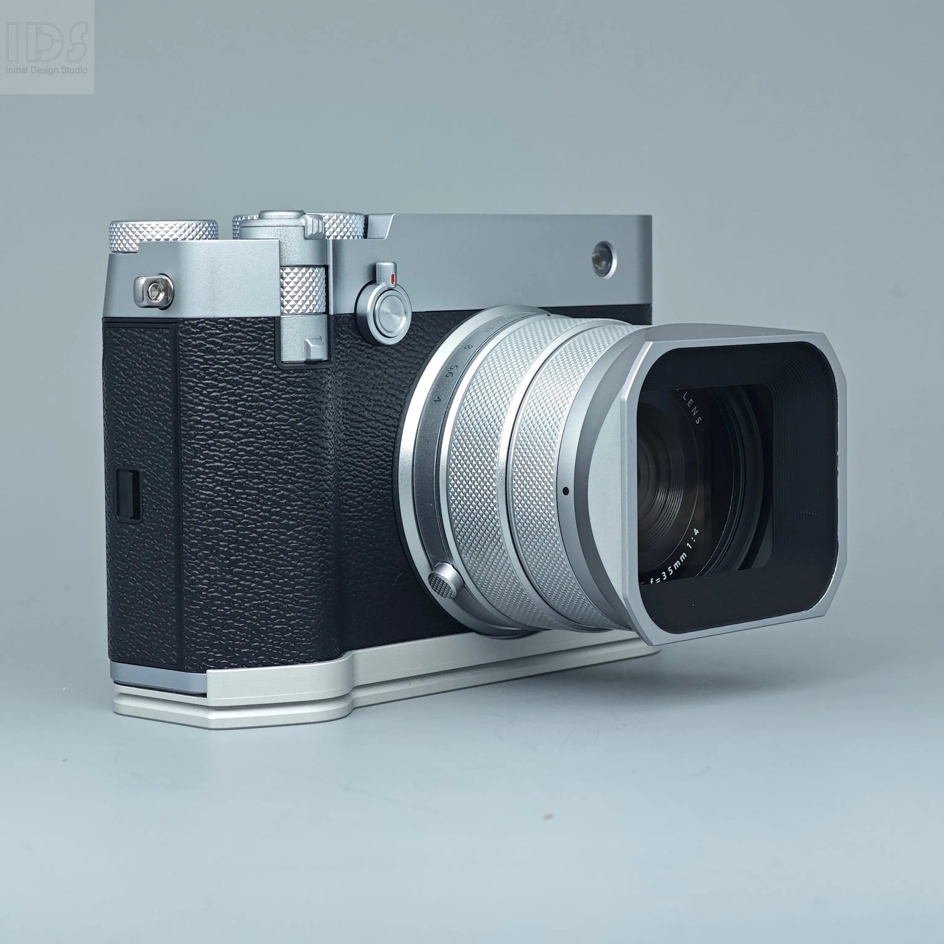 IDSworks modular Grip & Base plate for Fujifilm GFX100RF IDS initial design studio