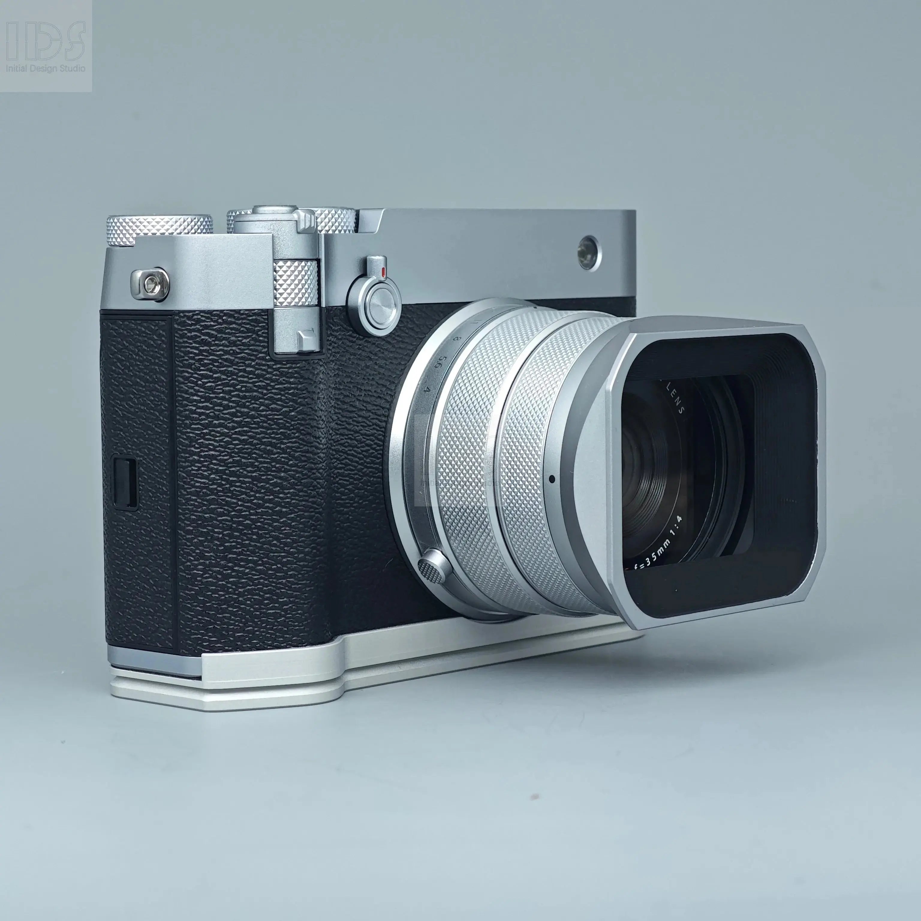 IDSworks gfx100rf用グリップ　アルカスイス互換 IDSworks モジュラーグリップ＆ベースプレート Fujifilm GFX100RF用