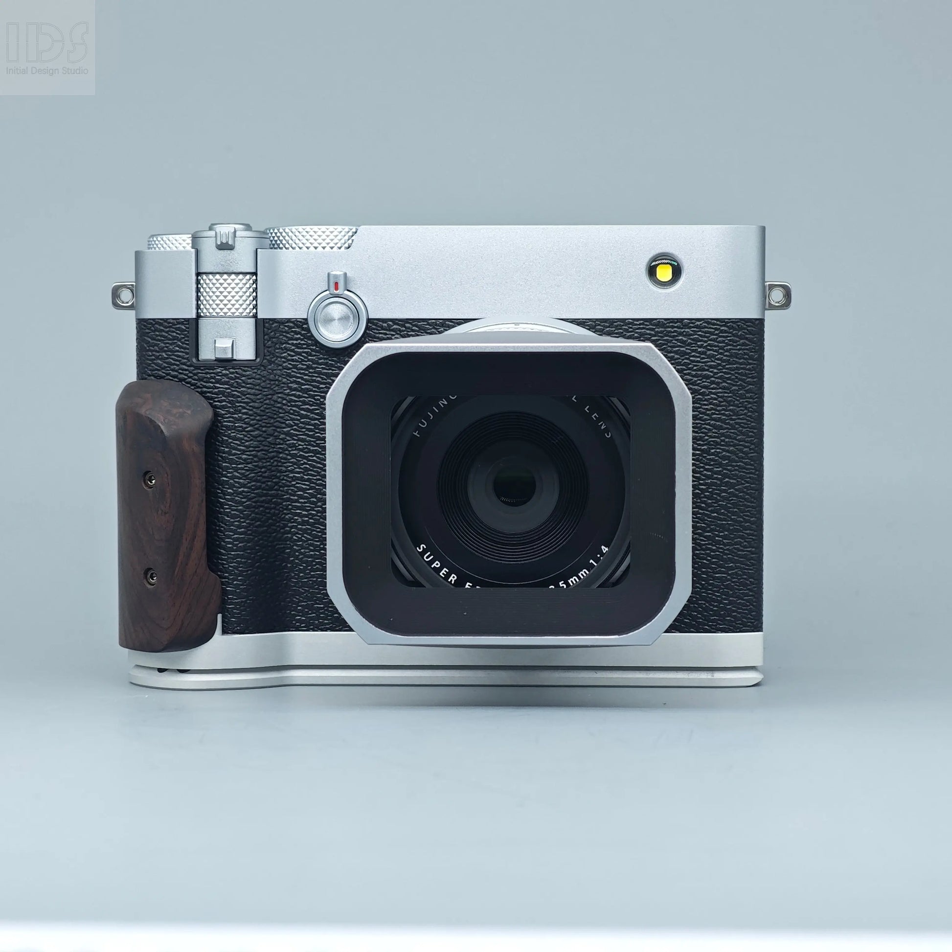 IDSworks modular Grip & Base plate for Fujifilm GFX100RF IDS initial design studio