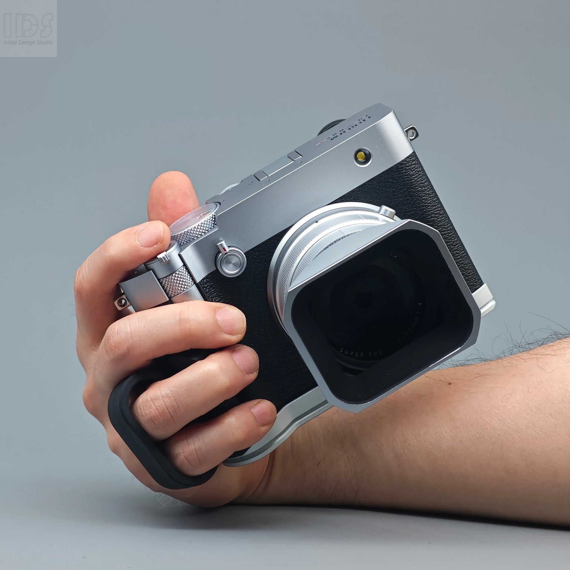 IDSworks modular Grip & Base plate for Fujifilm GFX100RF IDS initial design studio