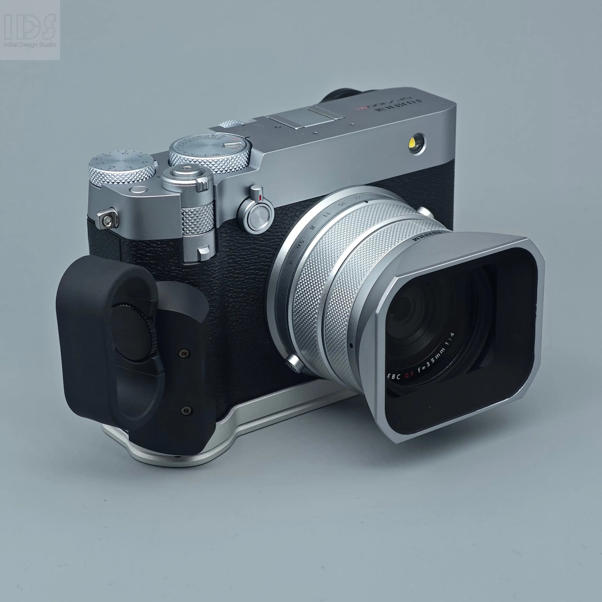 IDSworks modular Grip & Base plate for Fujifilm GFX100RF IDS initial design studio